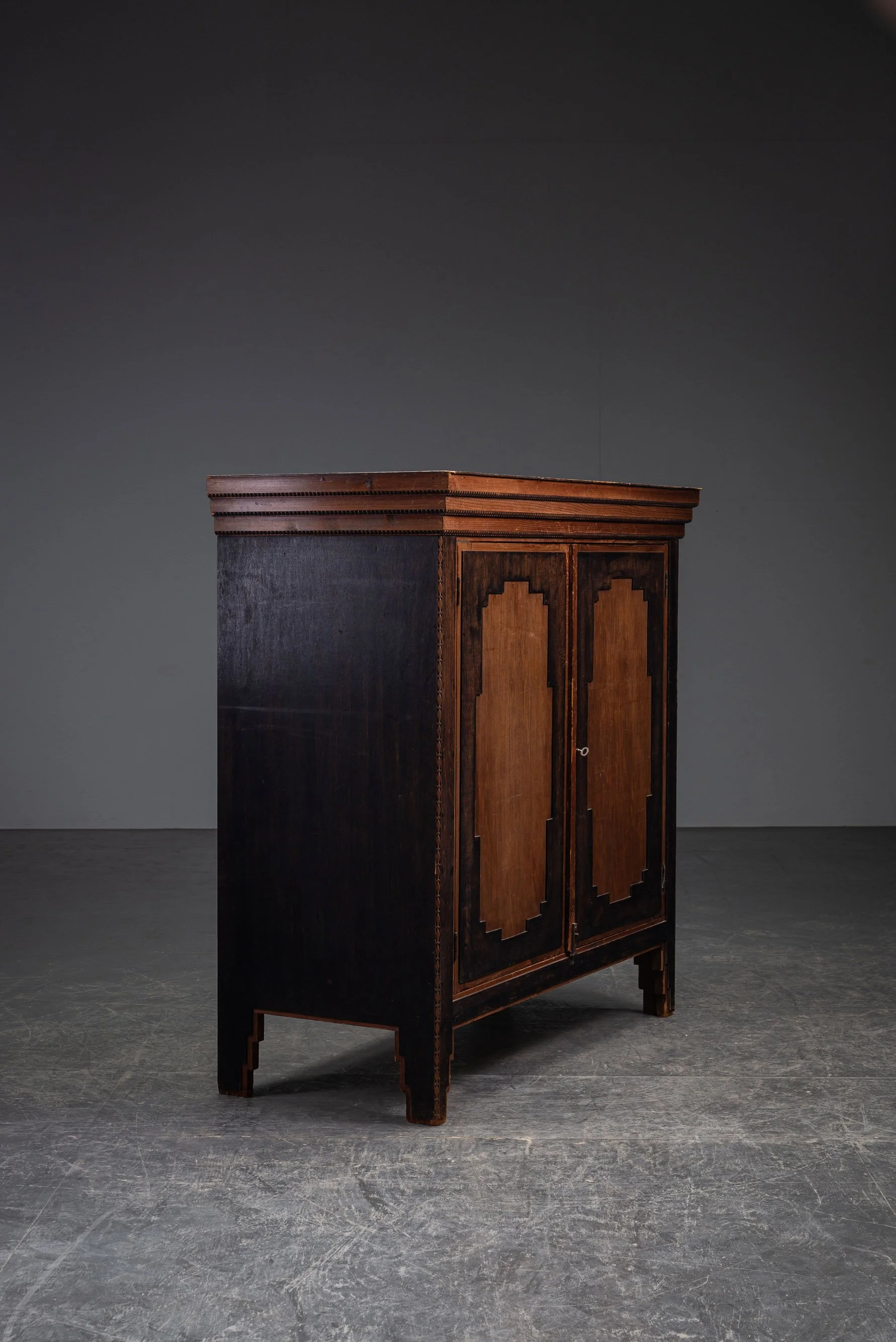 ST-632026140729-1930s-Art-Deco-Cabinet_06.jpg