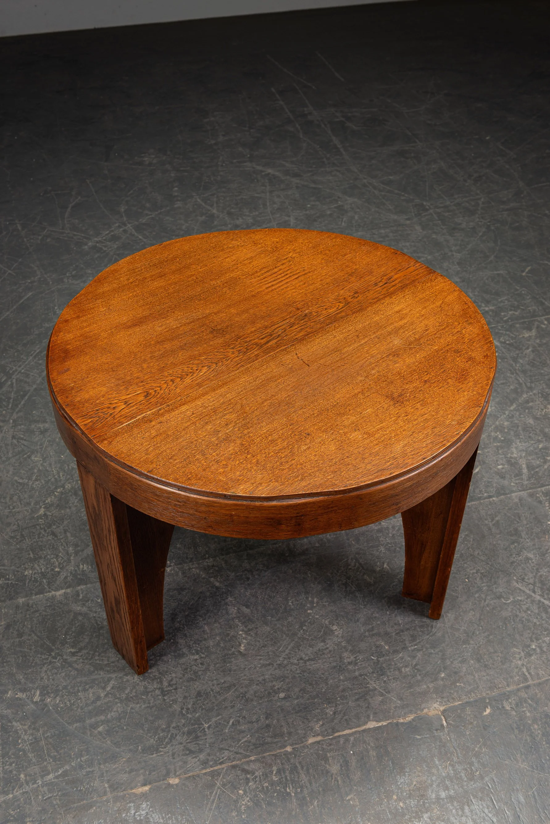TA-3112026165406-1930s-Modernist-Side-Table_04.jpg