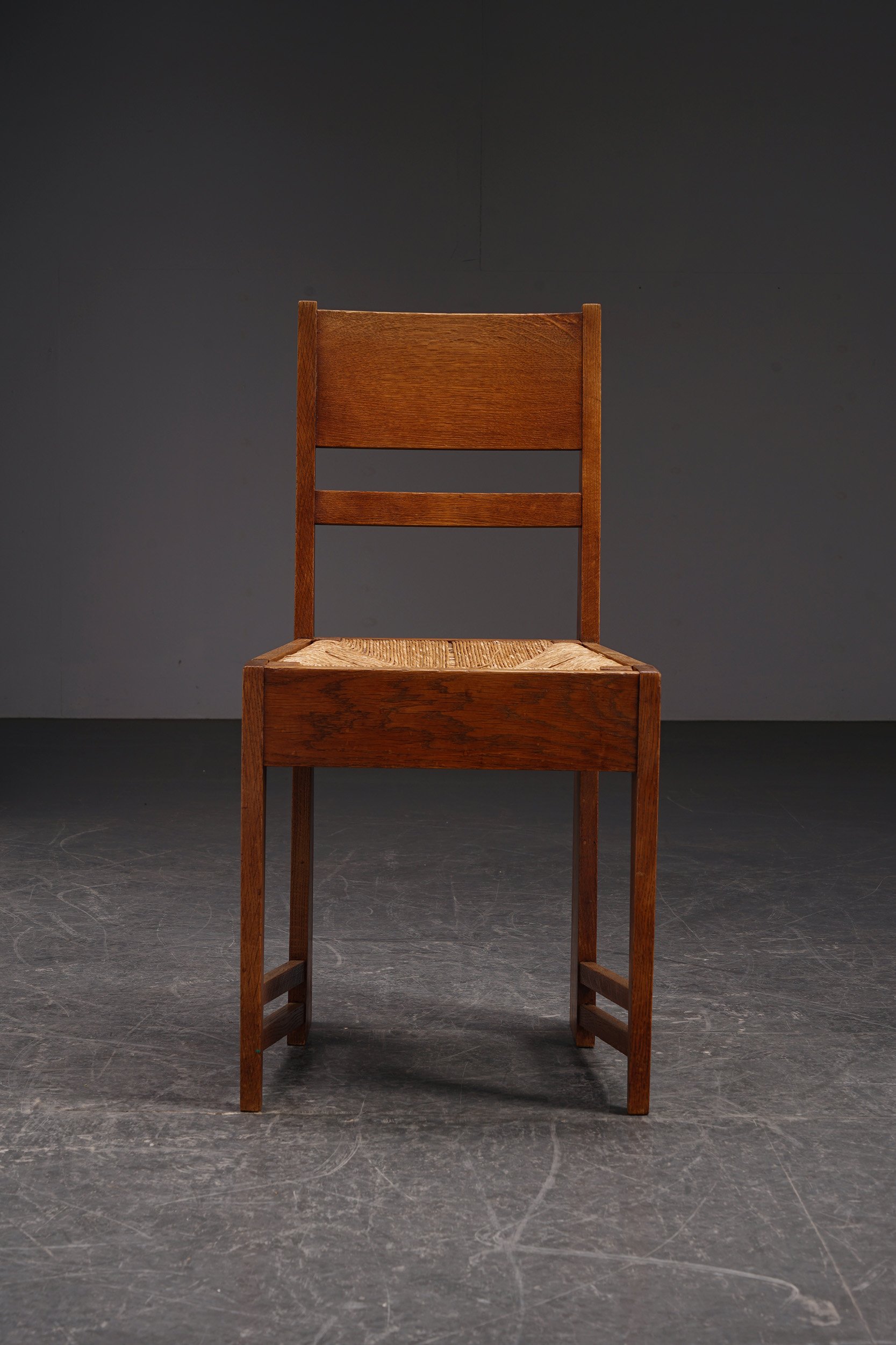 SE-30102024211844-1920s-Modernist-Accent-Chair_05.jpg