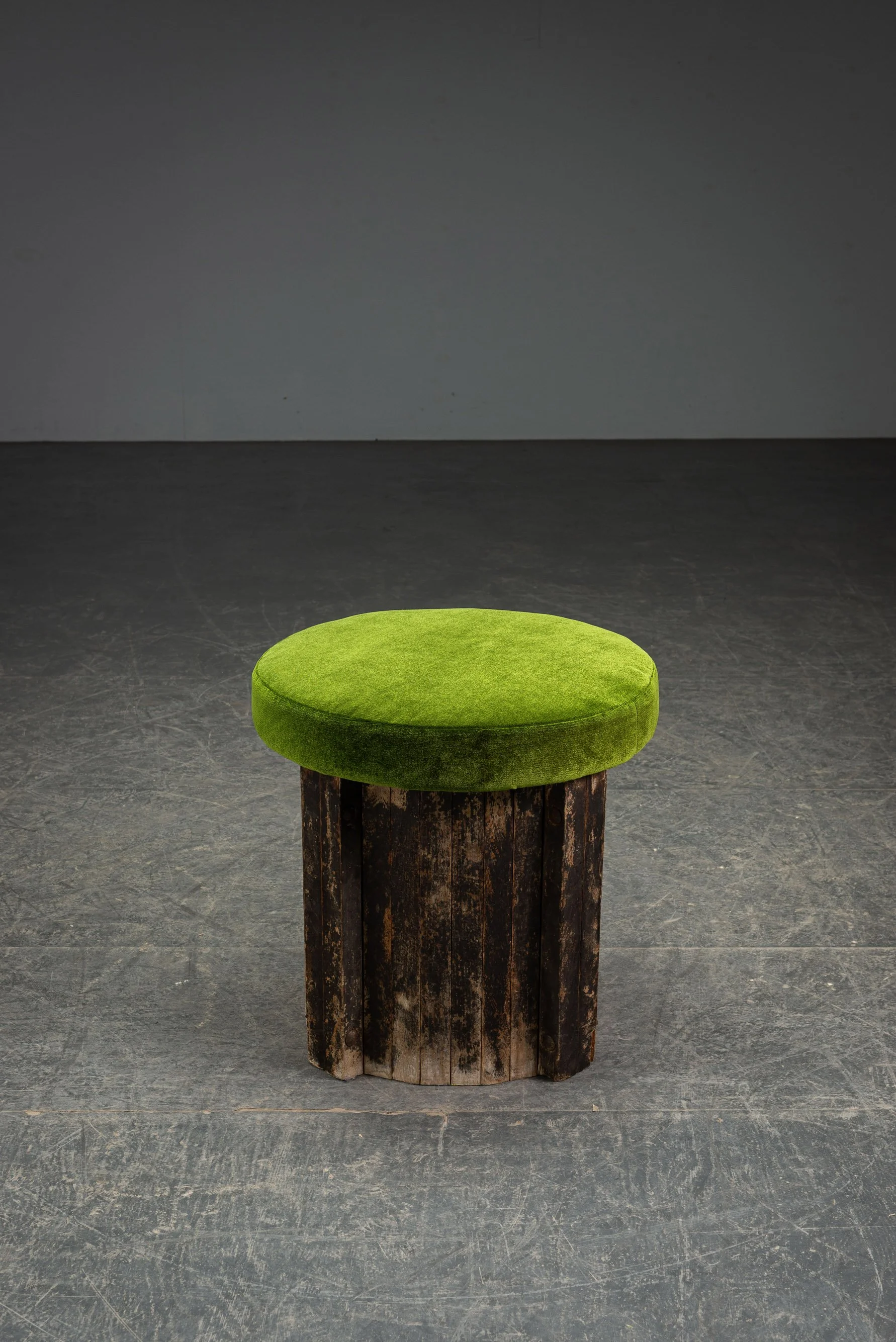 SE-1722026133154-1950s-Wabisabi-Stool_04.jpg