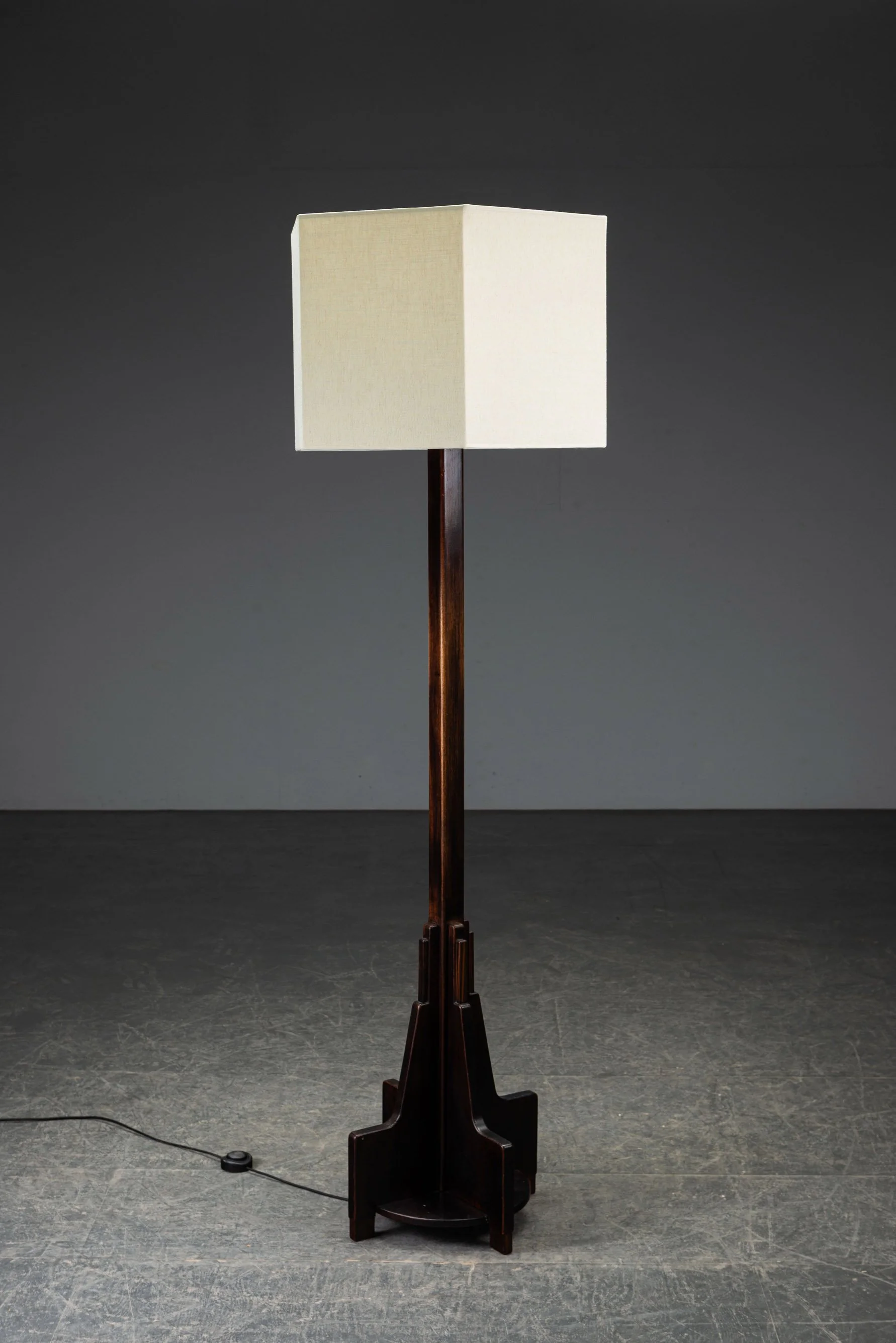 1920s Amsterdamse School Standing Lamp