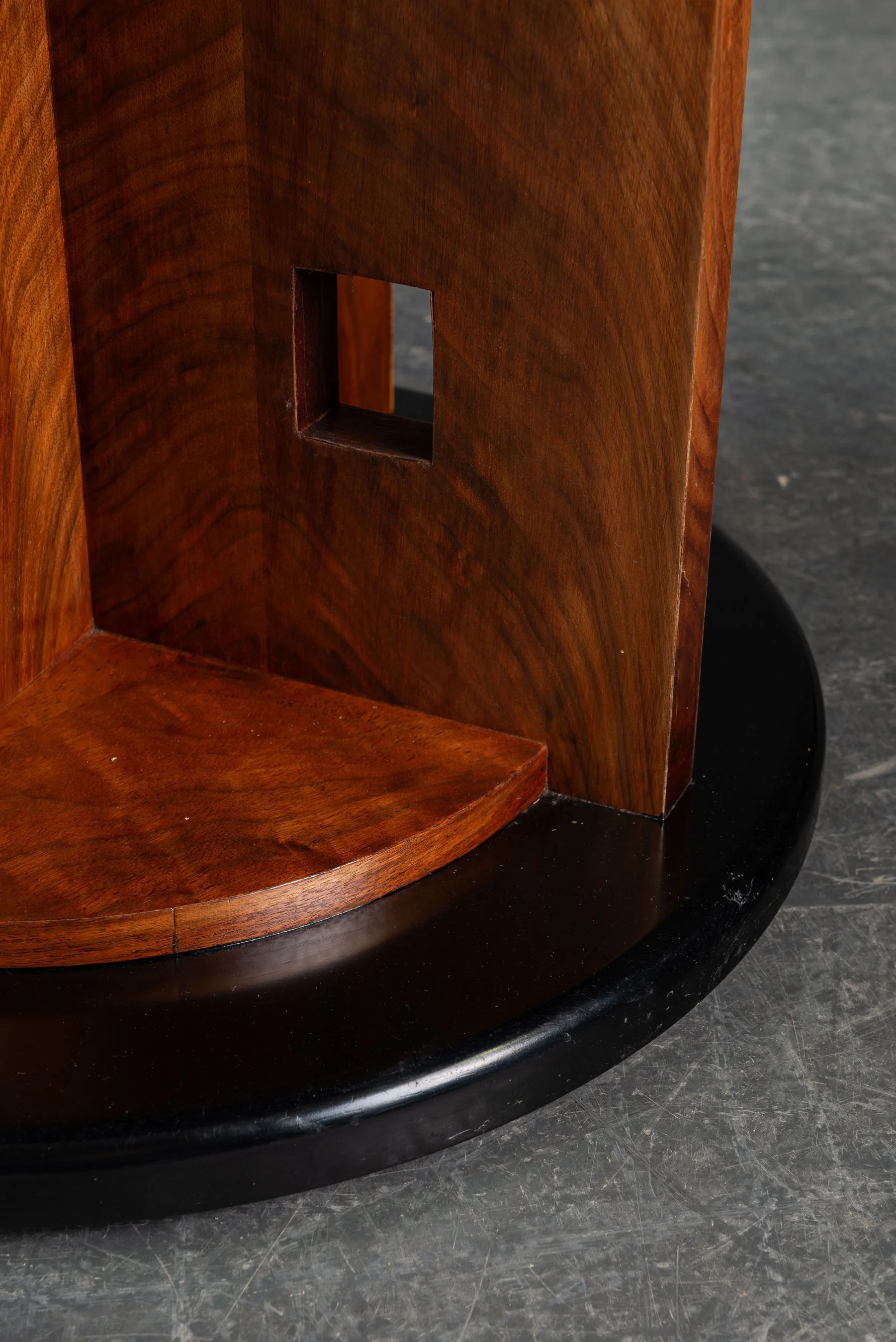 WEB RES TA-17112025123158 - 1980s Art Deco Side Table_11.jpg