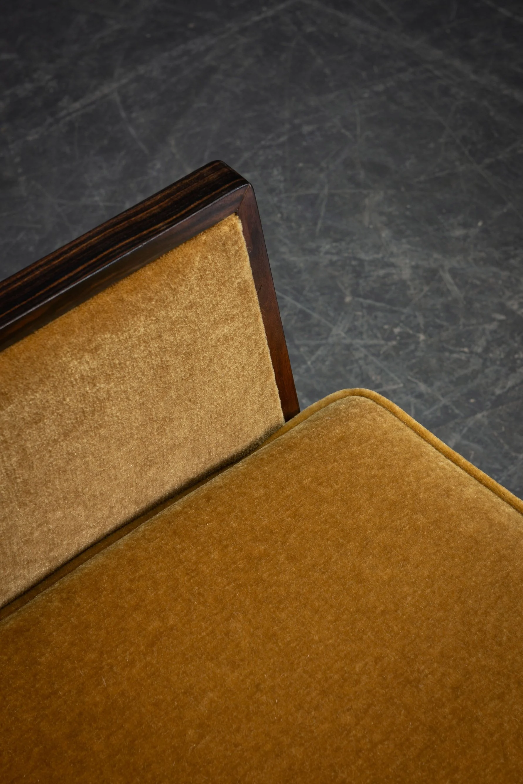 SE-852024131743+SE-1862024175941-1920s-Amsterdamse-School-Armchairs_10.jpg