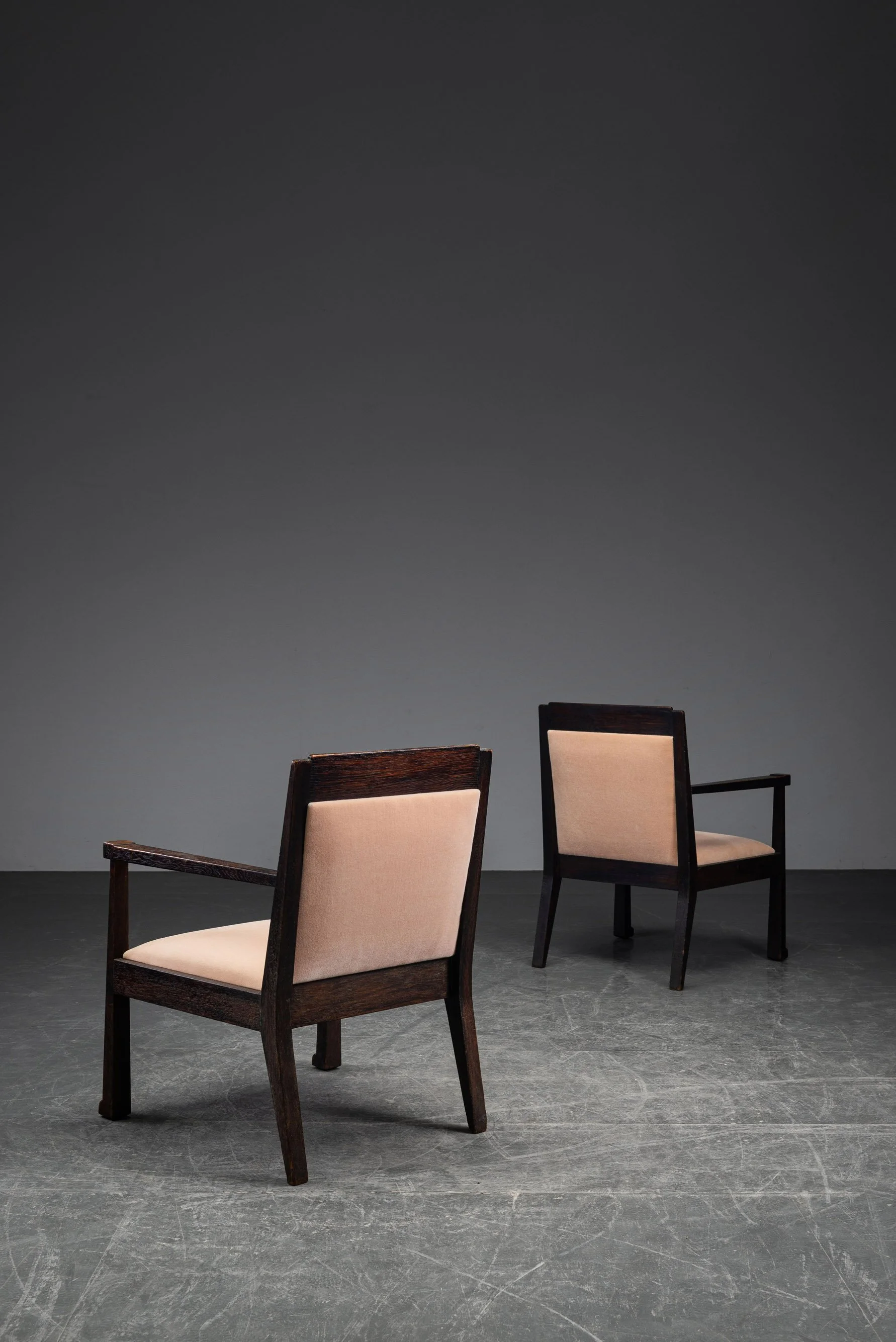 SE-892026125316-Rationalist-Chair-Set_03.jpg