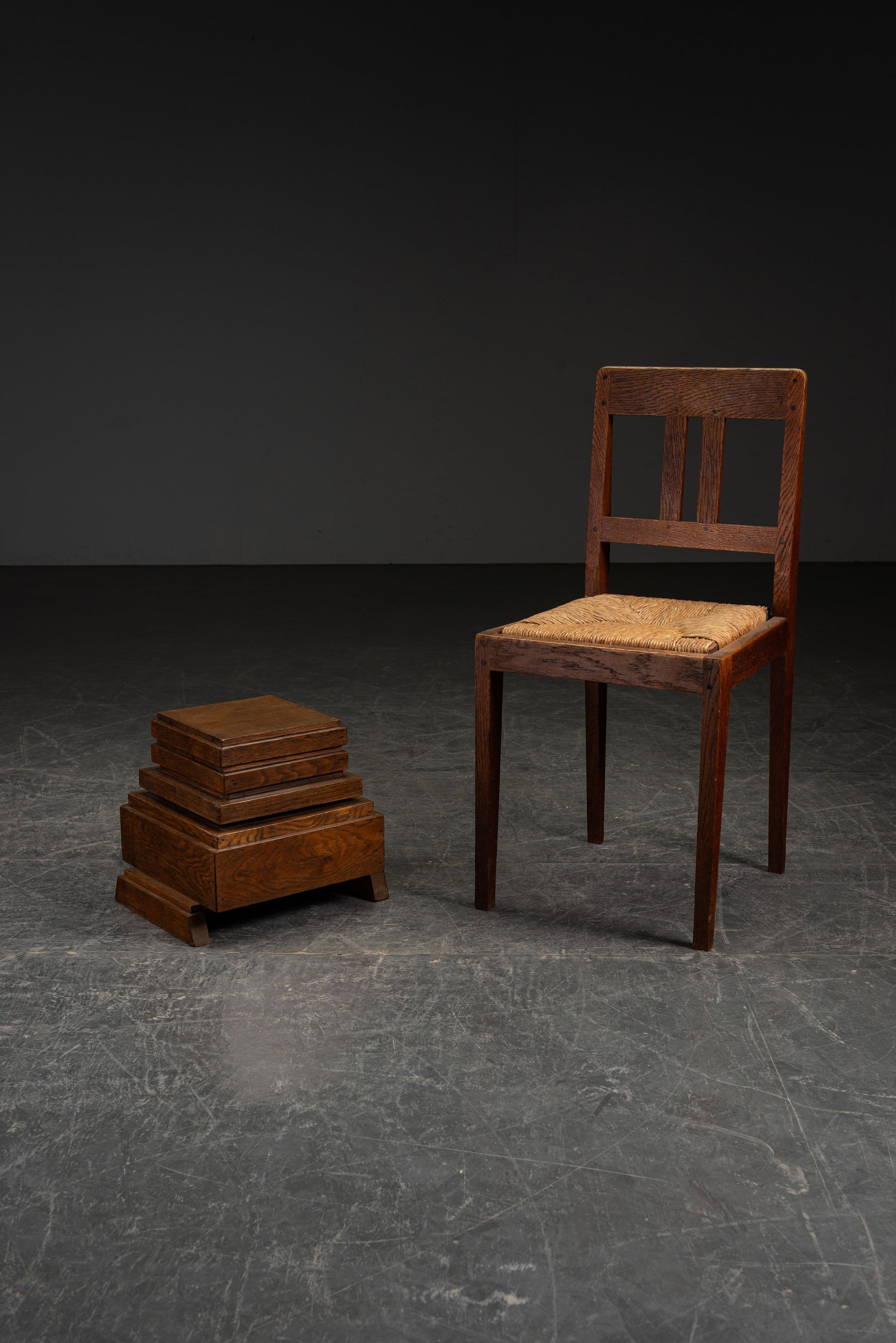 OB-281122121550-1930s-Table-Pedestal_10.jpg