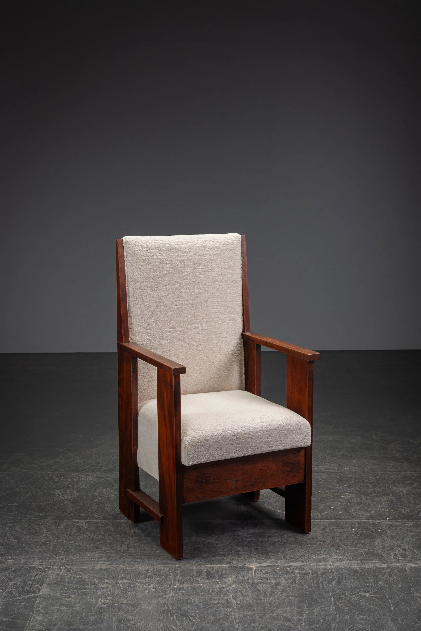 SE-10122023205433-Rare-Haagse-School-Desk-Chair-by-Architect-H.-Wouda_03.jpg