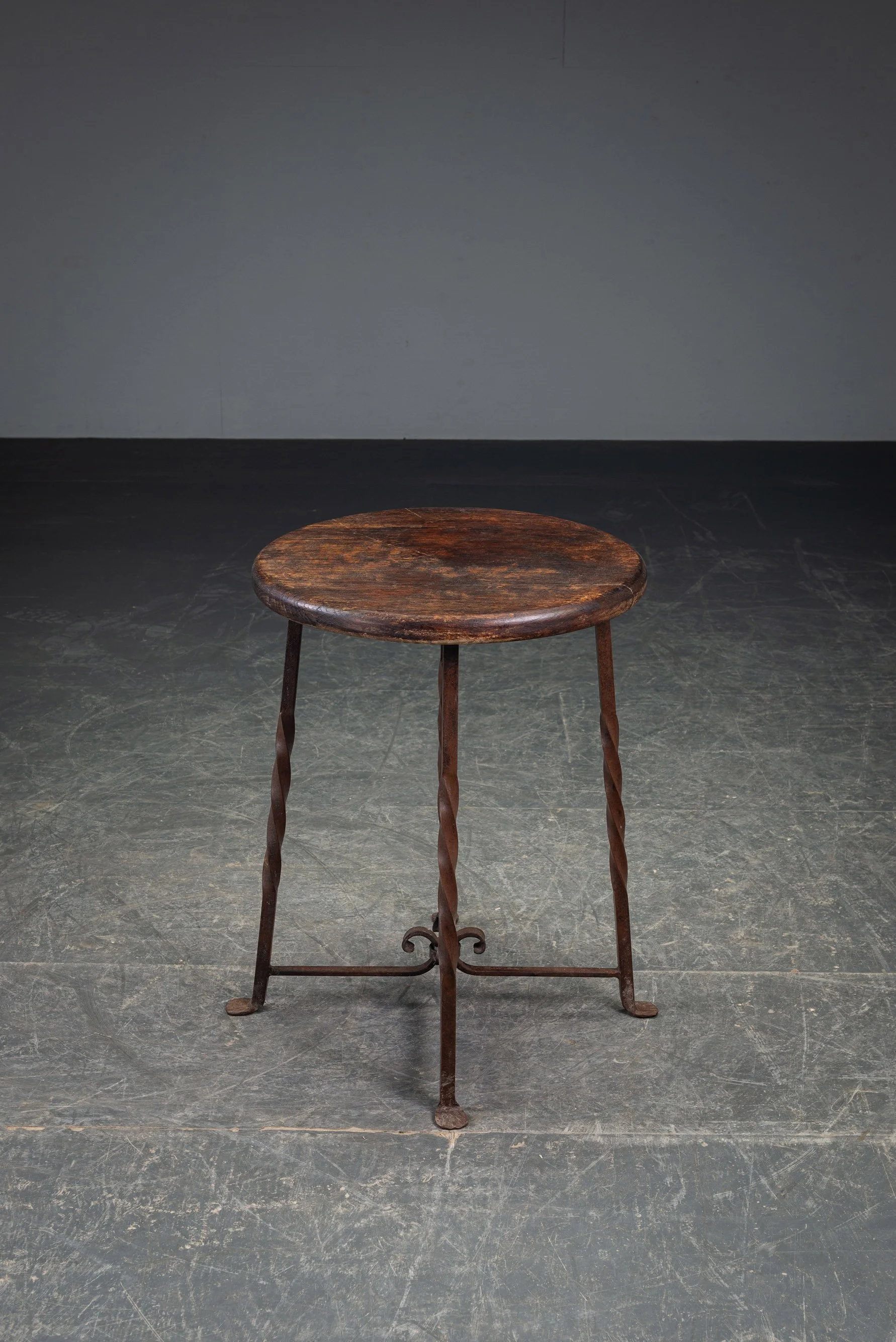 TA-1862026125240-1940s-Side-Table_06.jpg