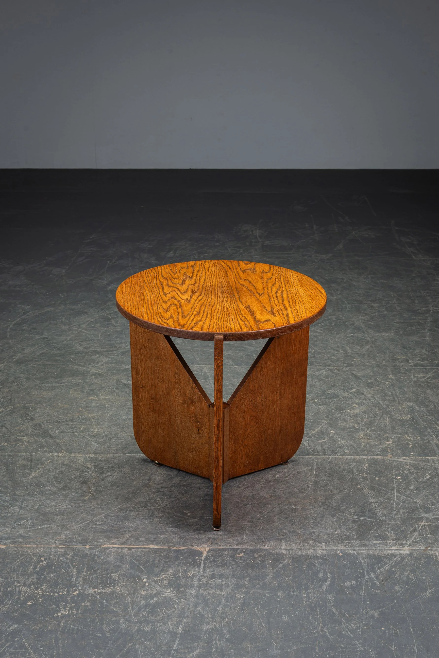 TA-2632026131323-1920s-Architectural-Side-Table_05.jpg