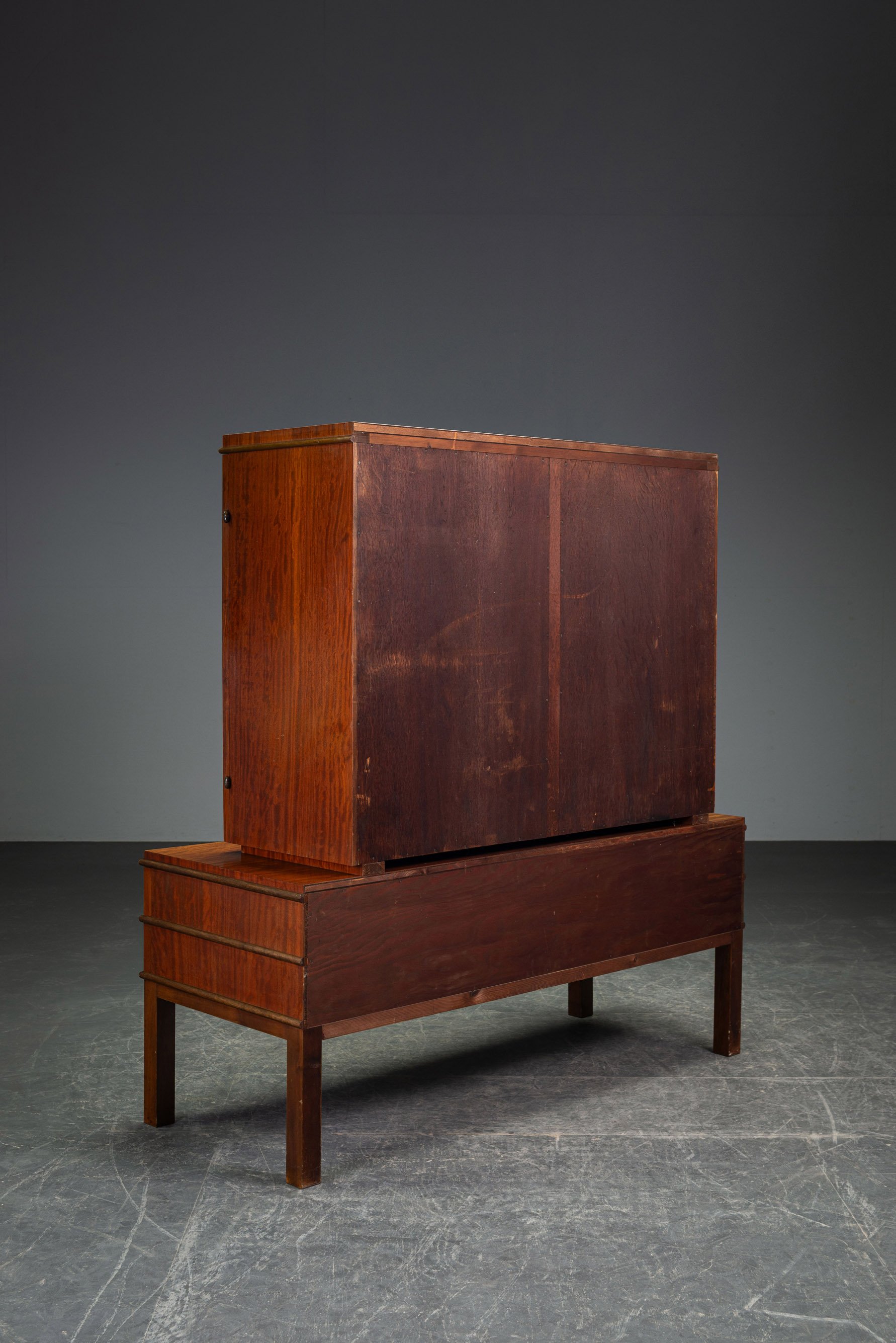 ST-1862026124858-1930s-Swedish-Grace-Cabinet_10.jpg