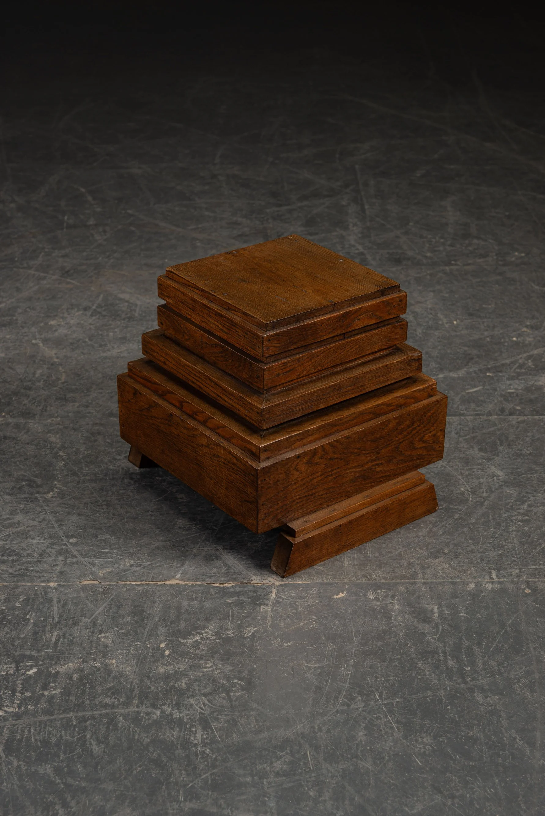 OB-281122121550-1930s-Table-Pedestal_01.jpg
