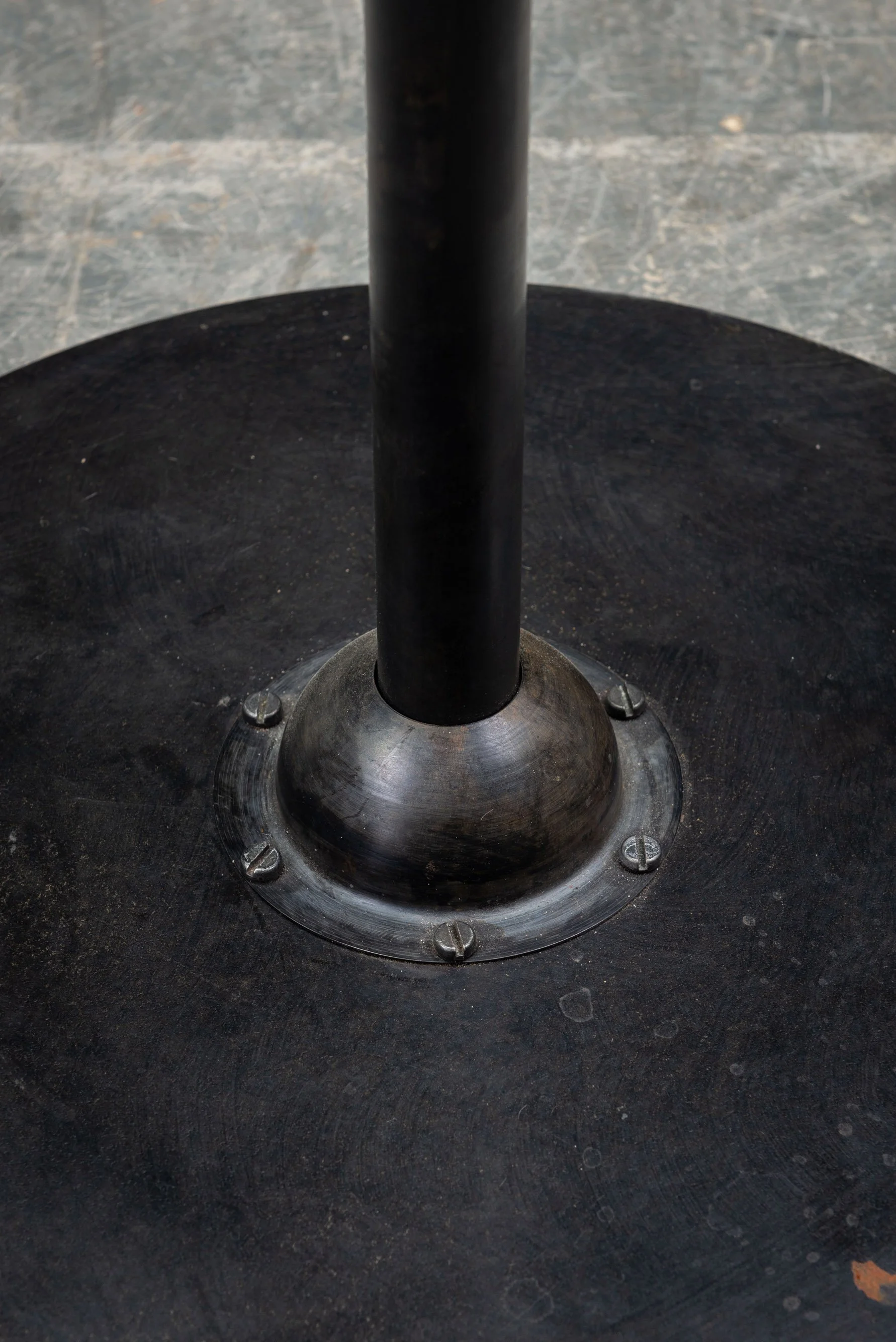 TA-1862026193111-1980s-Art-Deco-Side-Table_14.jpg