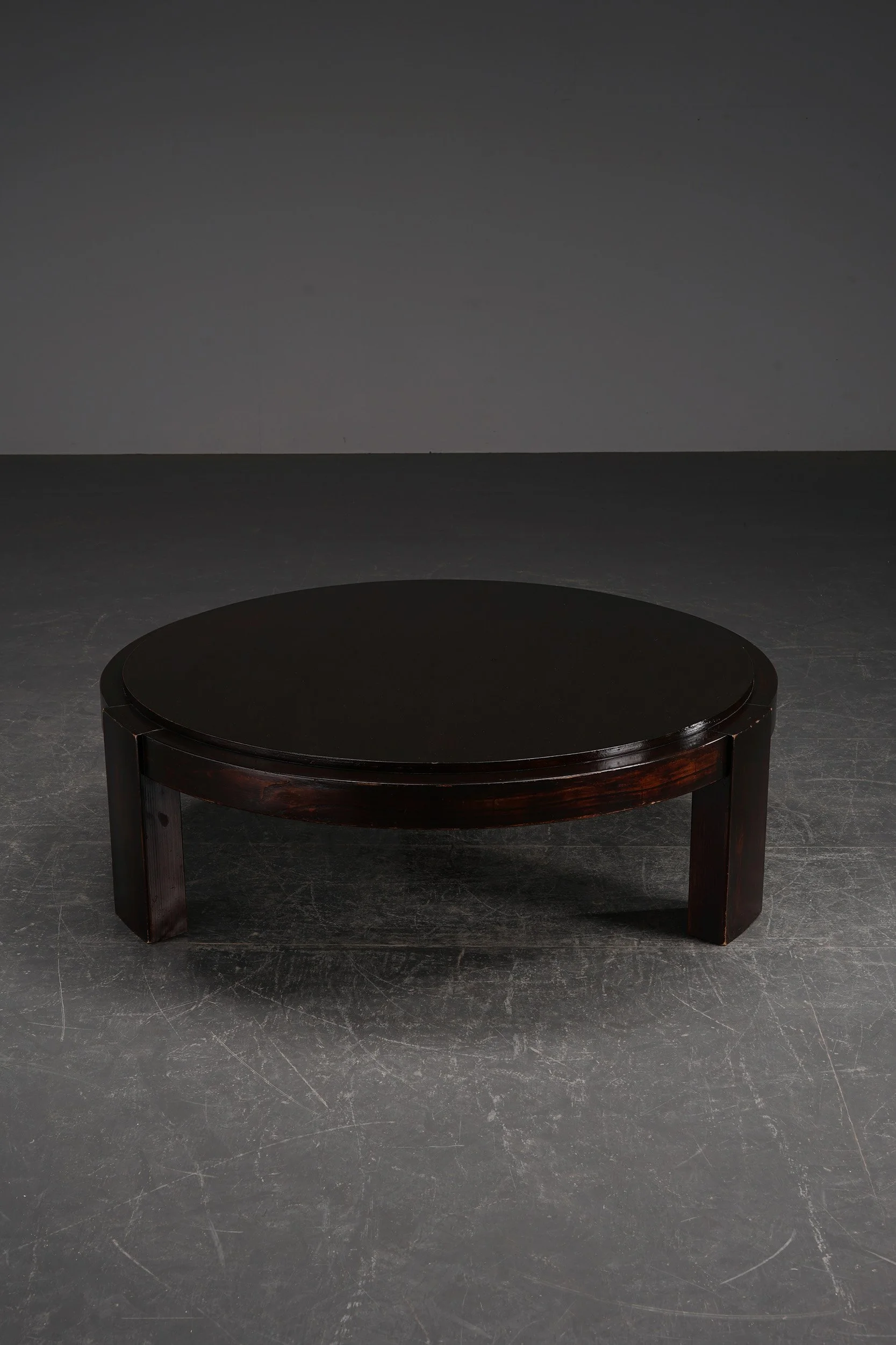 TA-19122023210939-1970s-Architectural-Coffee-Table_04.jpg