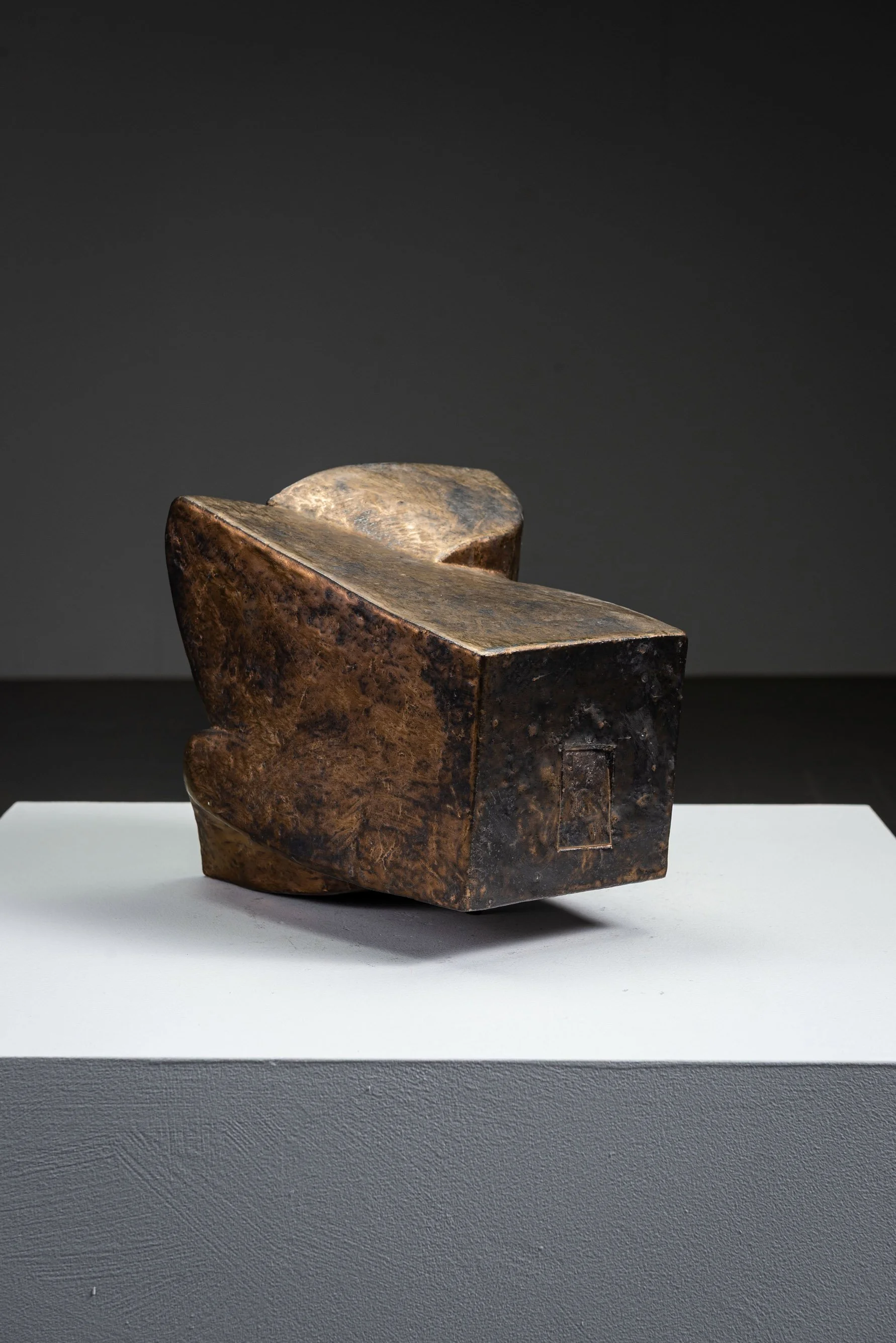 AR-1152026163853-Abstract-Sculpture-by-Cor-Dam-#31_07.jpg