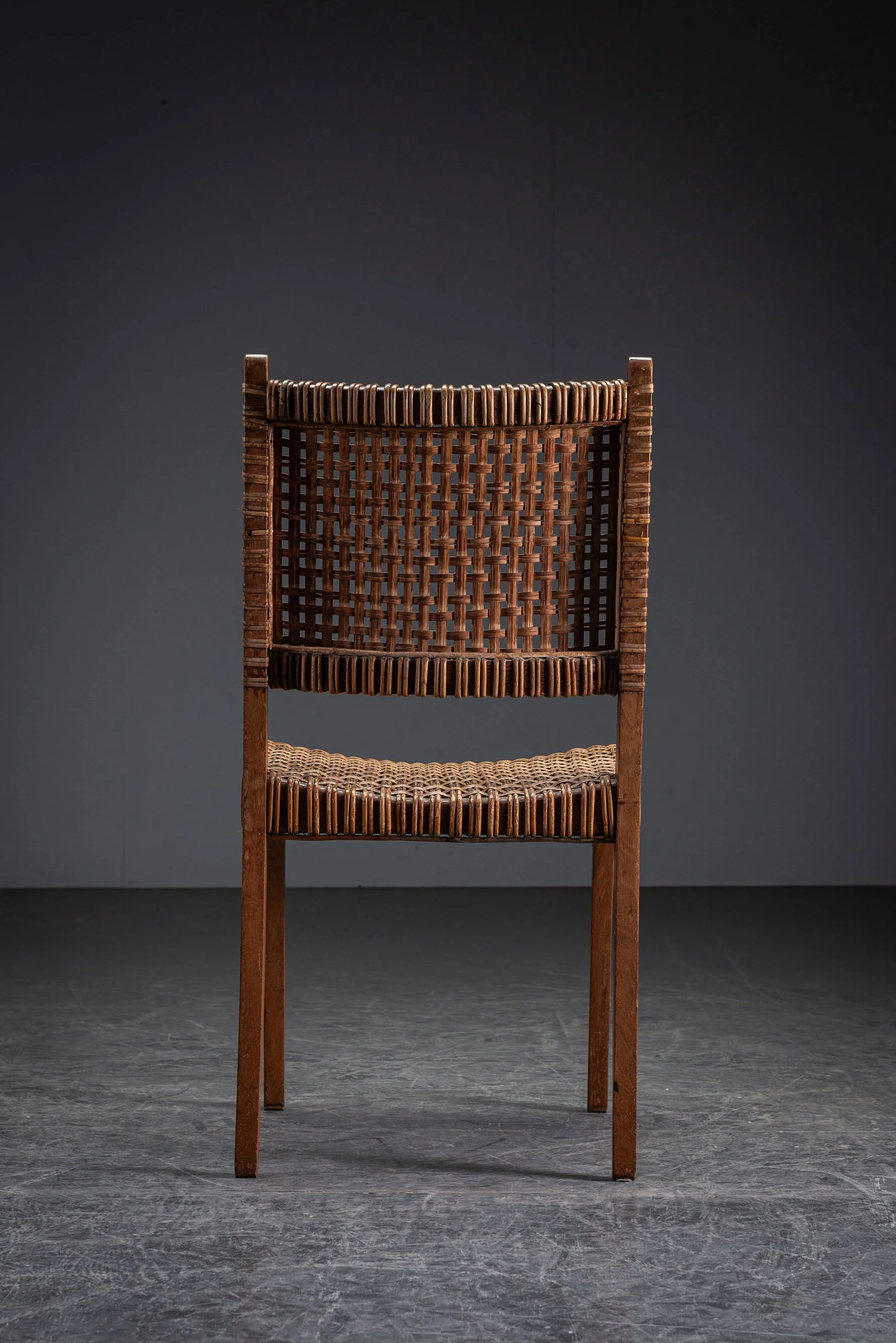 SE-2082025163236-Rohe-Modernist-Dining-Chair-Set_08.jpg