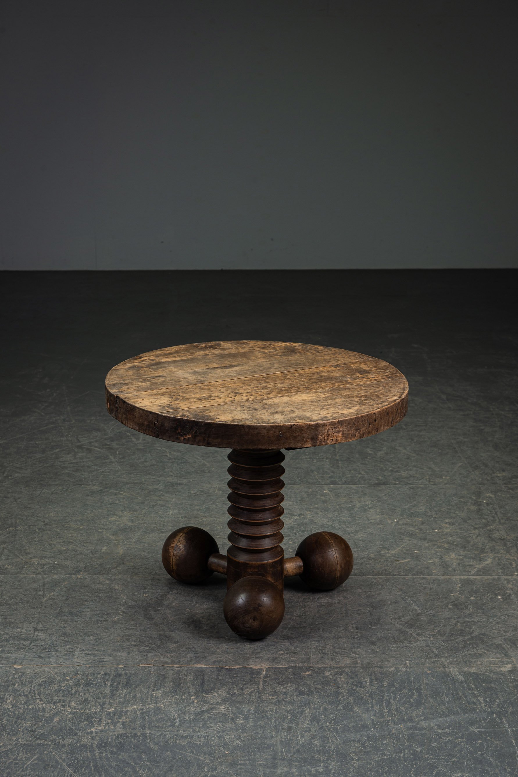 TA-522026193043-Art-Deco-Side-Table-by-Charles-Dudouyt_04.jpg