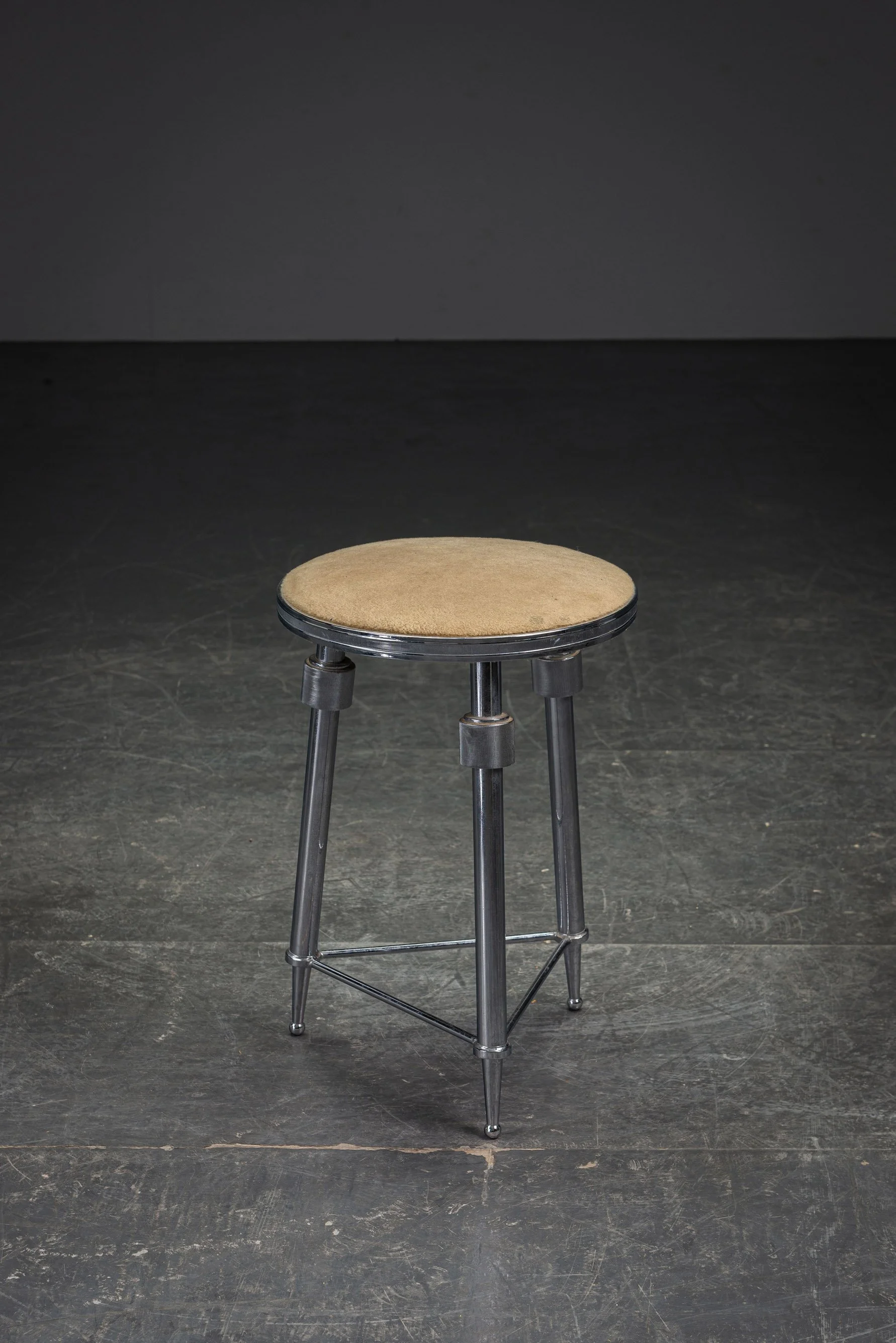SE-722026114139-1940s-Art-Deco-Stool_01.jpg