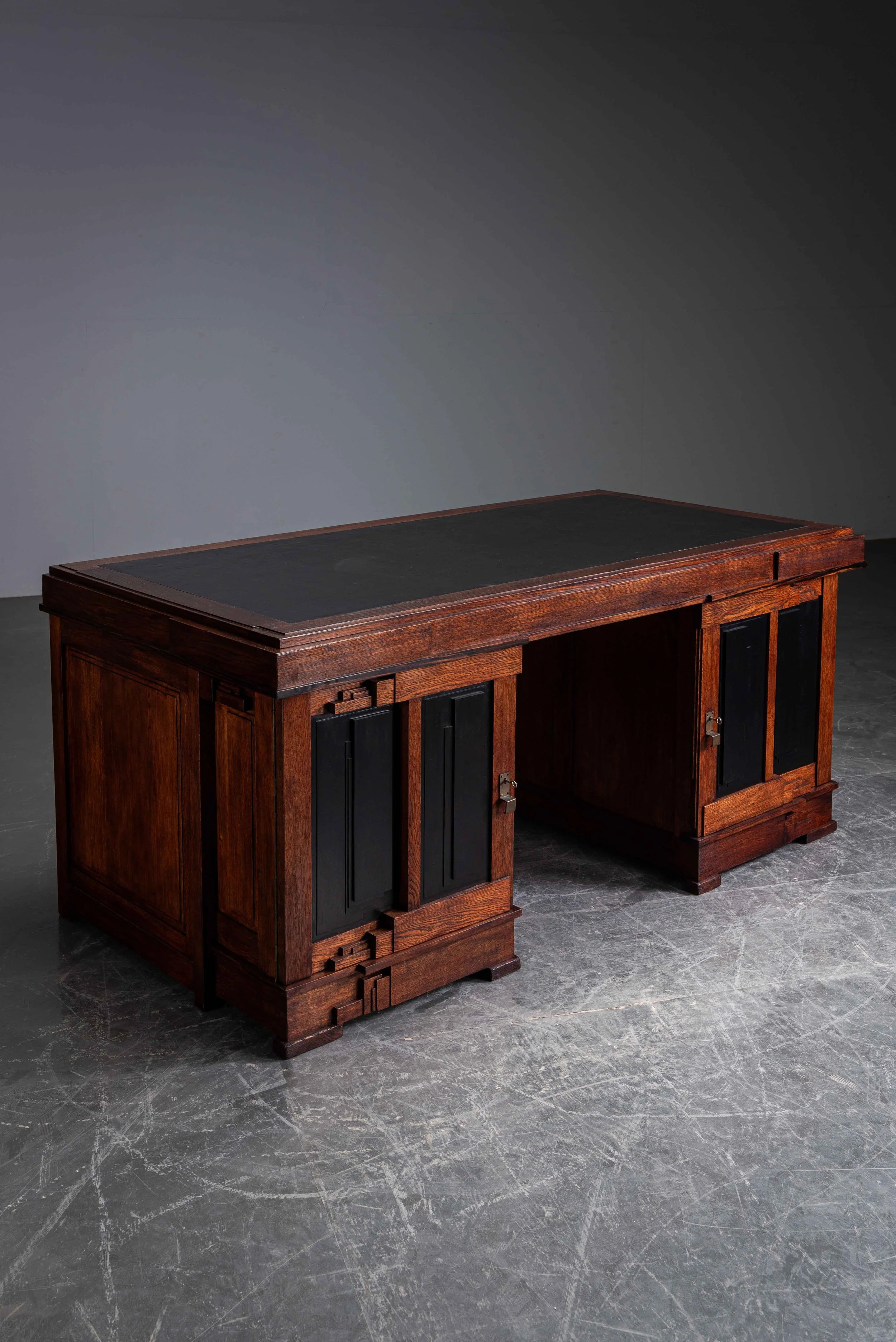 TA-2182024173346-1920s-Amsterdamse-School-Executive-Desk_01.jpg