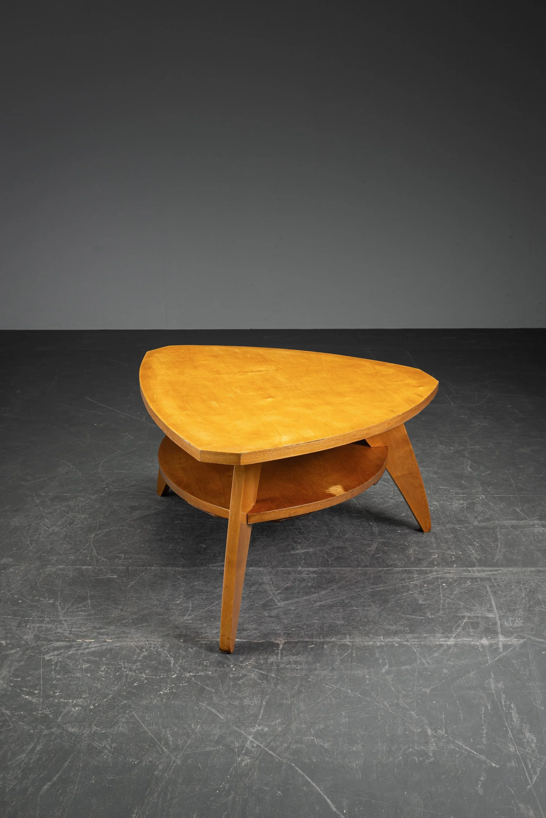 TA-892026130611-1940s-Modernist-Coffee-Table_06.jpg