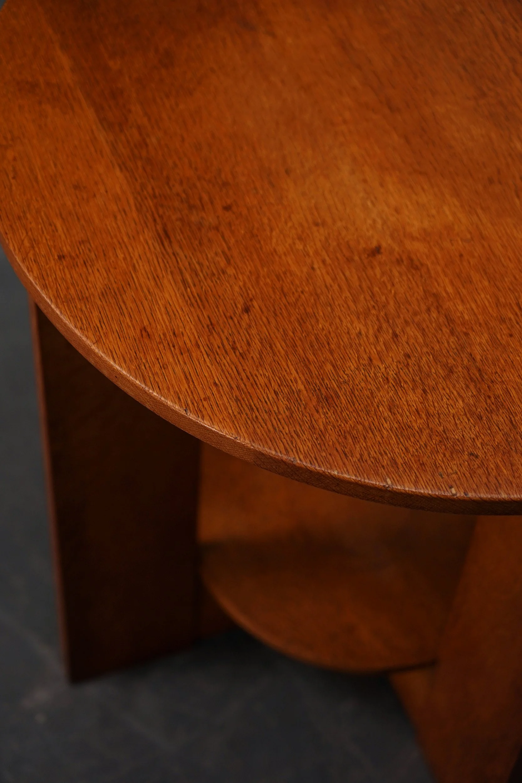 TA-312025120306-1930s-Modernist-Side-Table_10.jpg