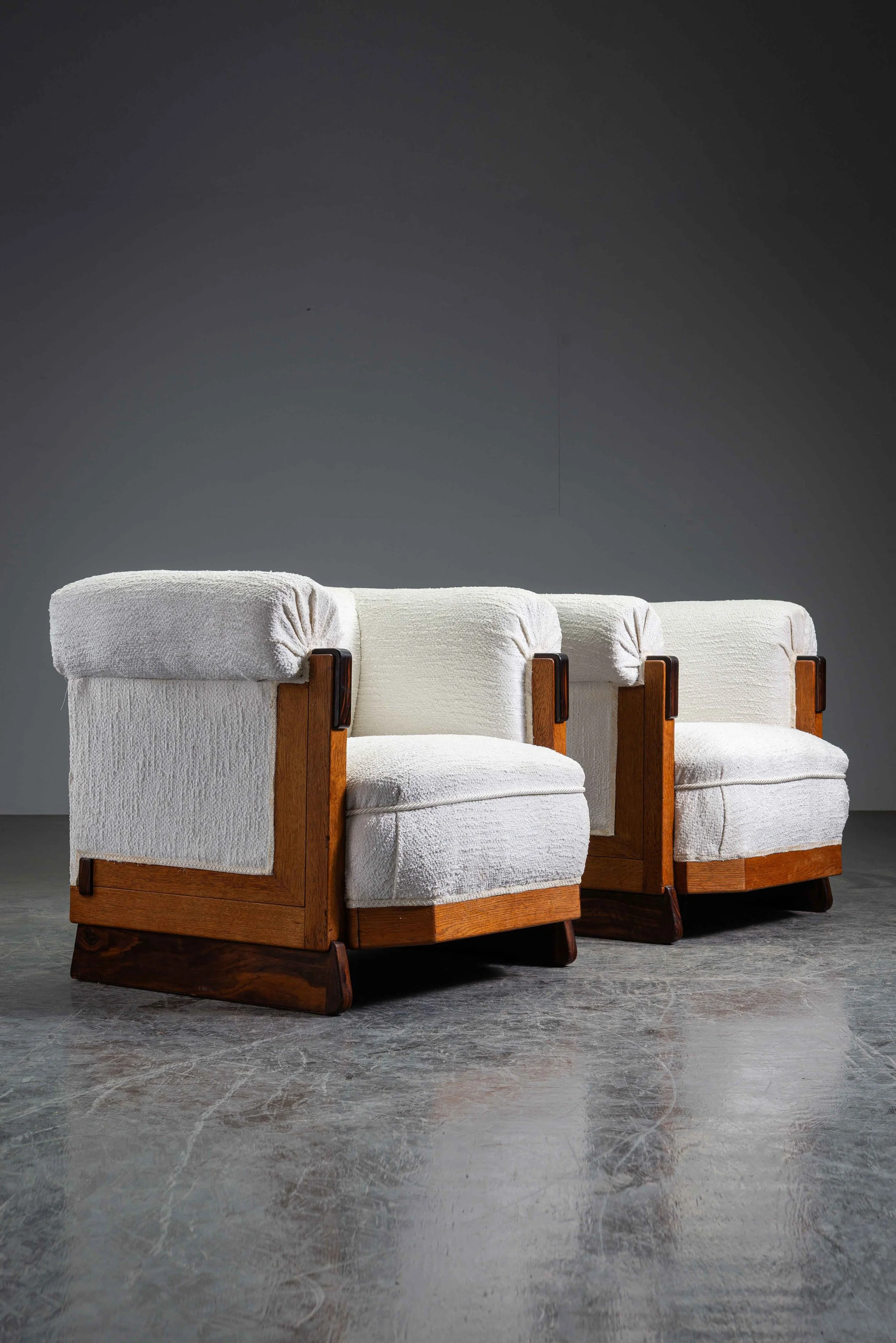 SE-3072025233036-1920s-Amsterdamse-School-Armchair-by-Anton-Lucas_03.jpg