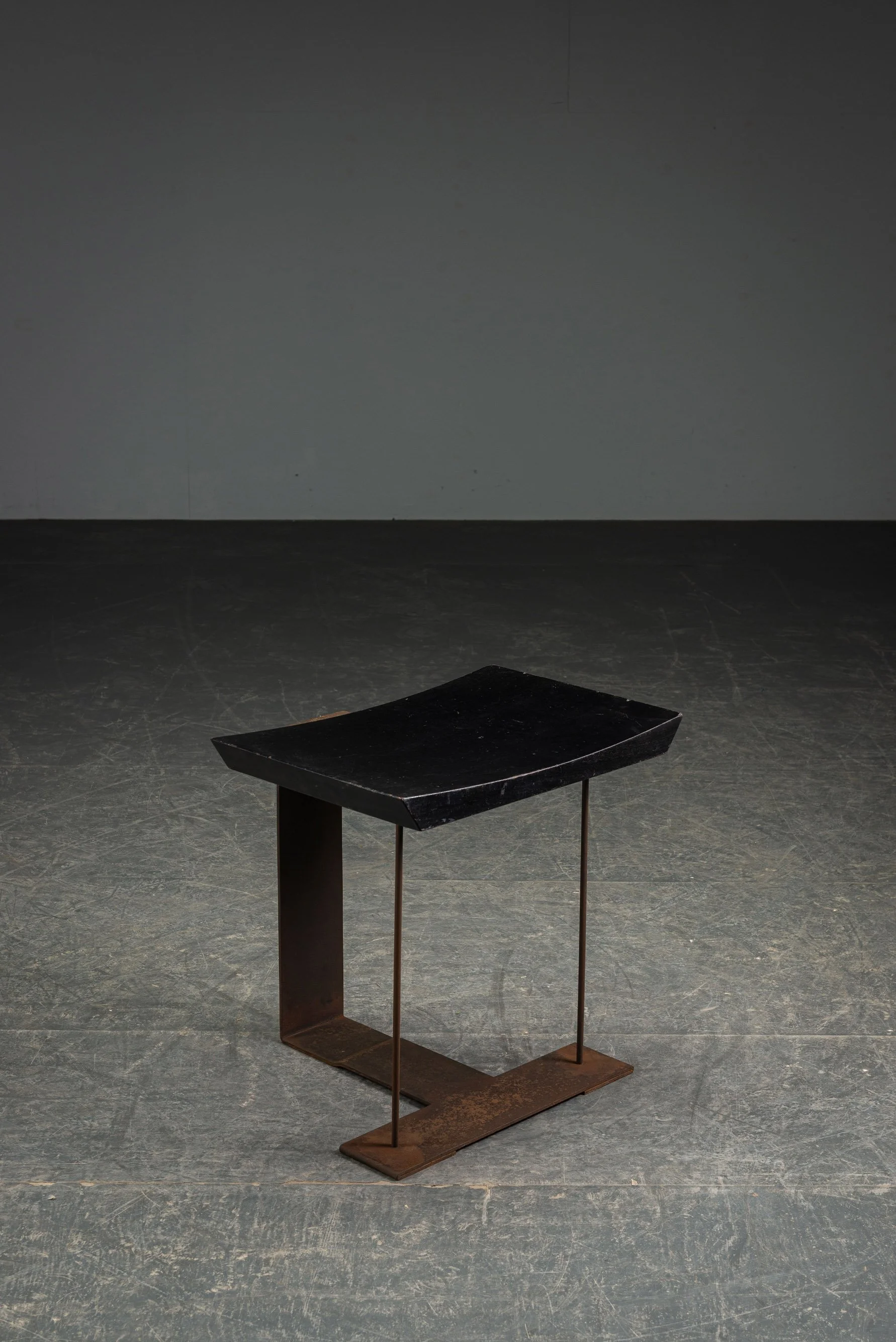 SE-232026221348-Modernist-Stool-by-Pierre-Chareau_03.jpg