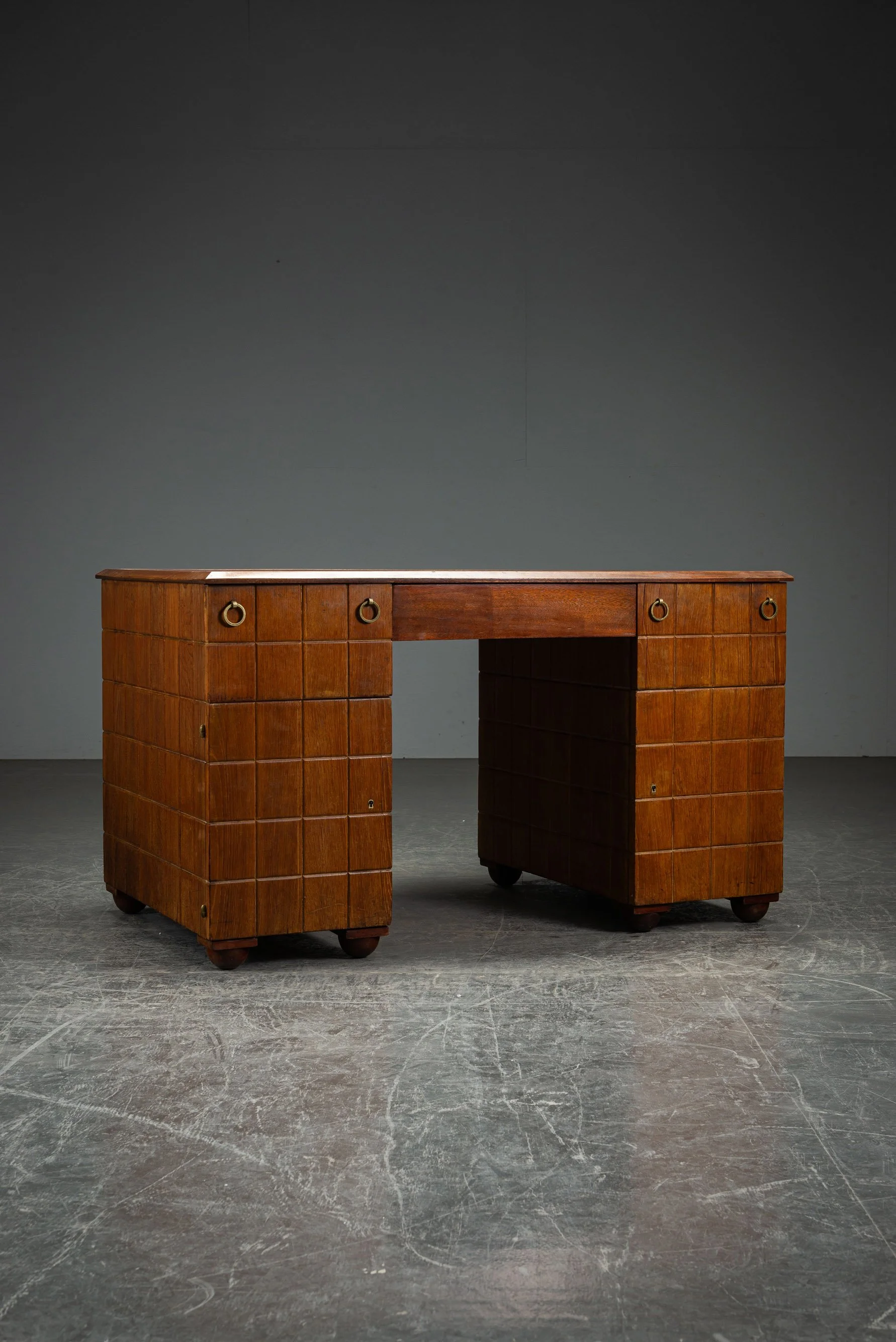 TA-582025205810-Art-Deco-'Pascal'-Desk-by-Georges-Chevalier_02.jpg