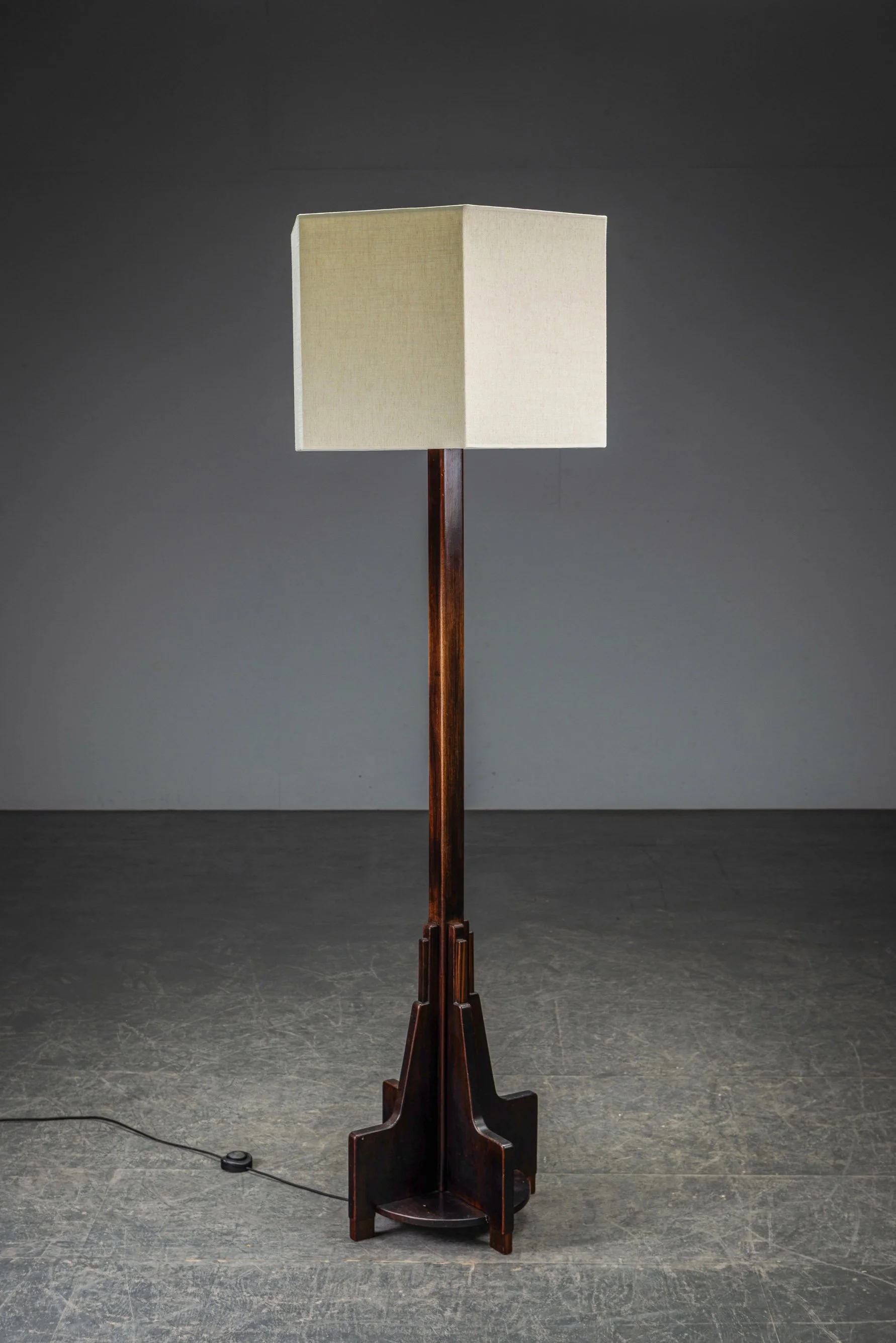 1920s Amsterdamse School Standing Lamp