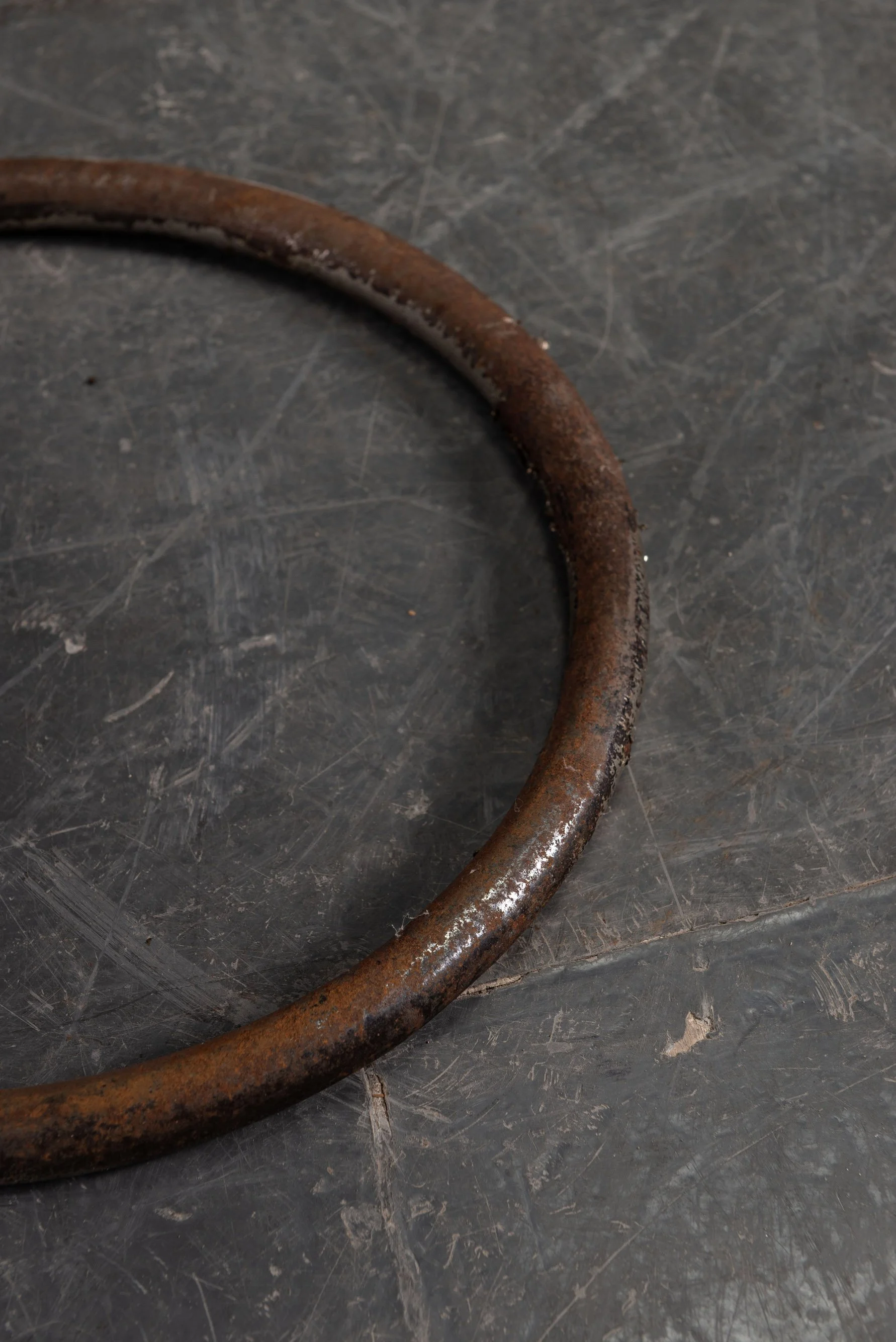 SE-2082025182235-1940s-Modernist-Stool_03.jpg