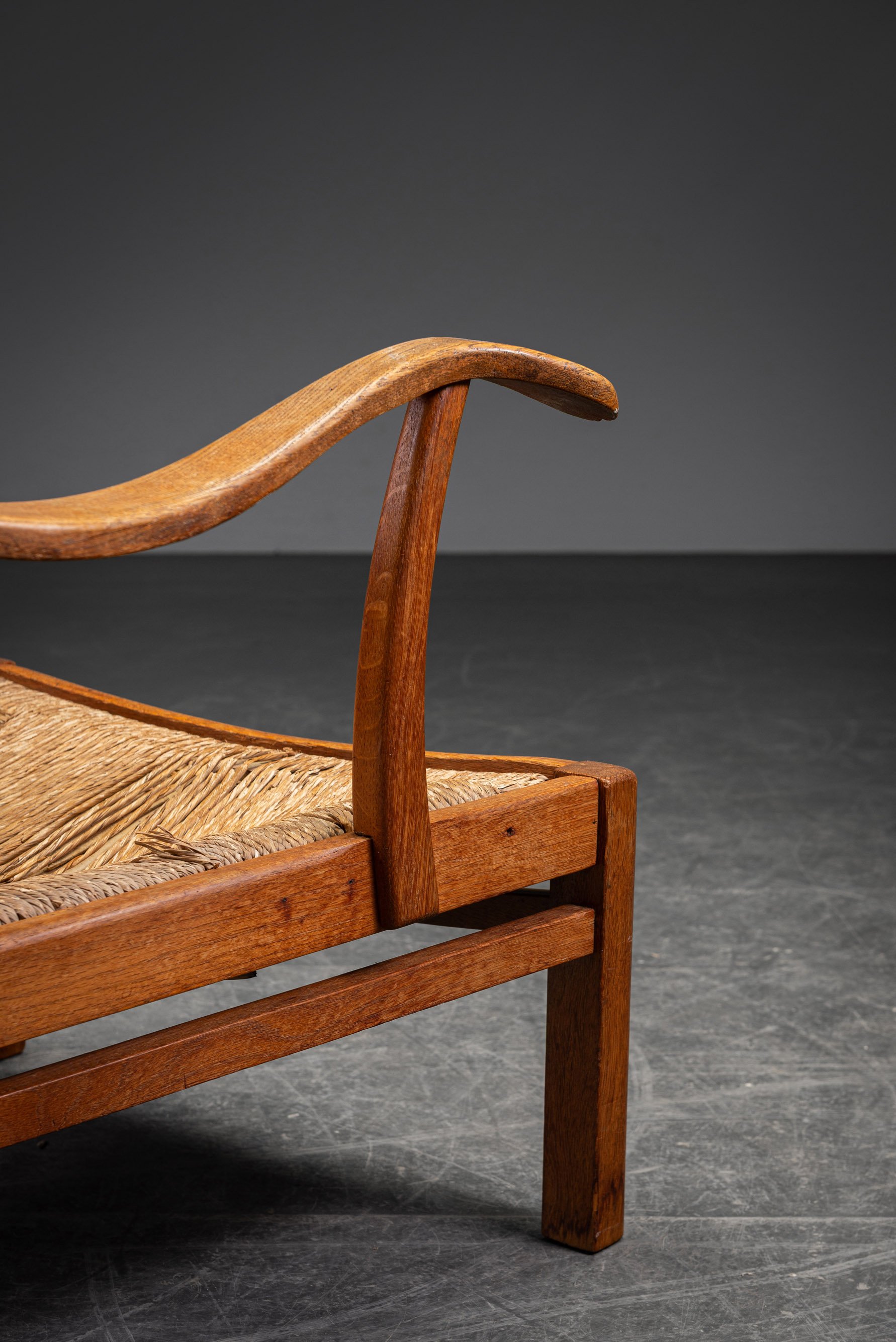 SE-892026125029-1960s-Armchair_12.jpg