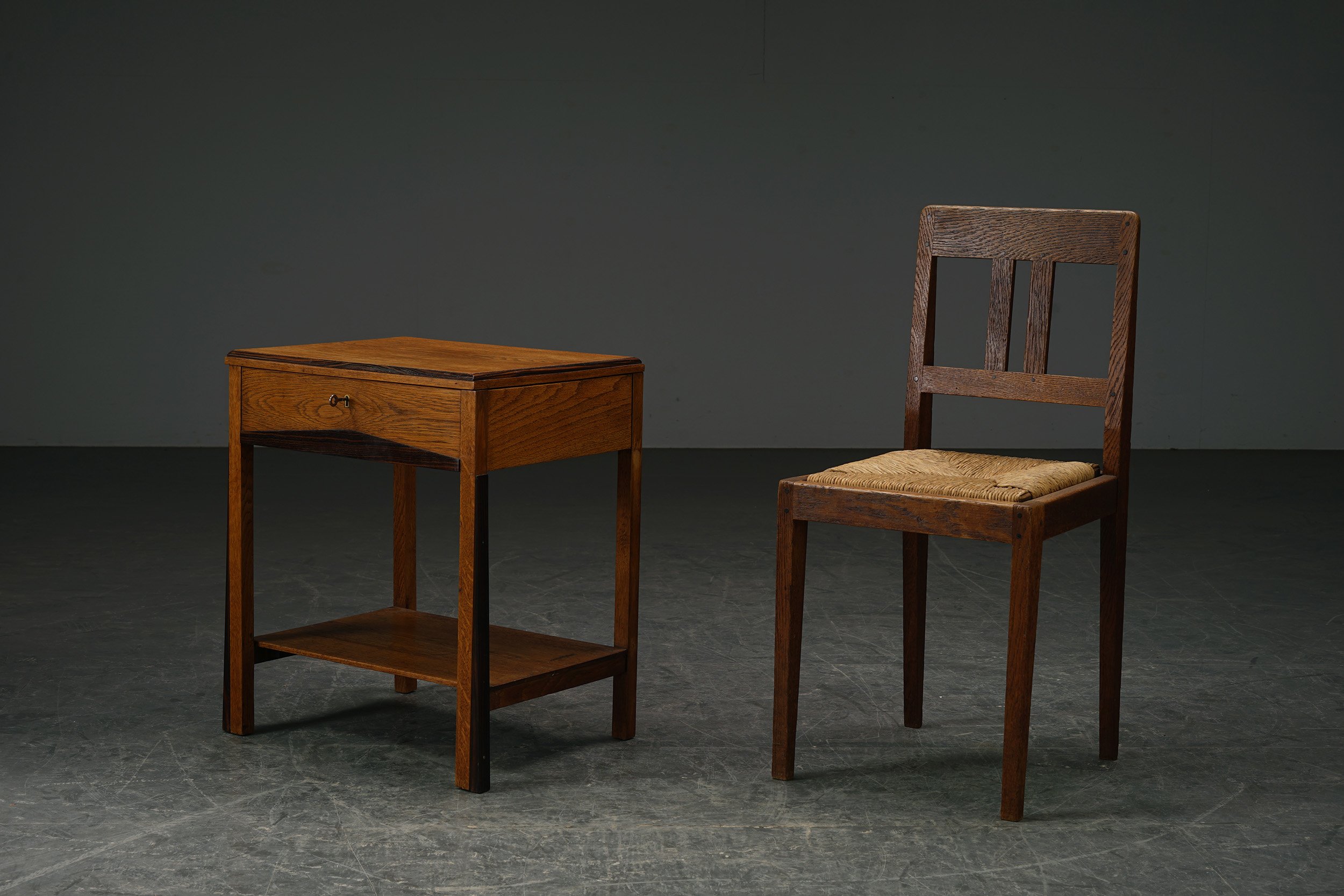 TA-1862025193113-1930s-Amsterdamse-School-Side-Table_06.jpg