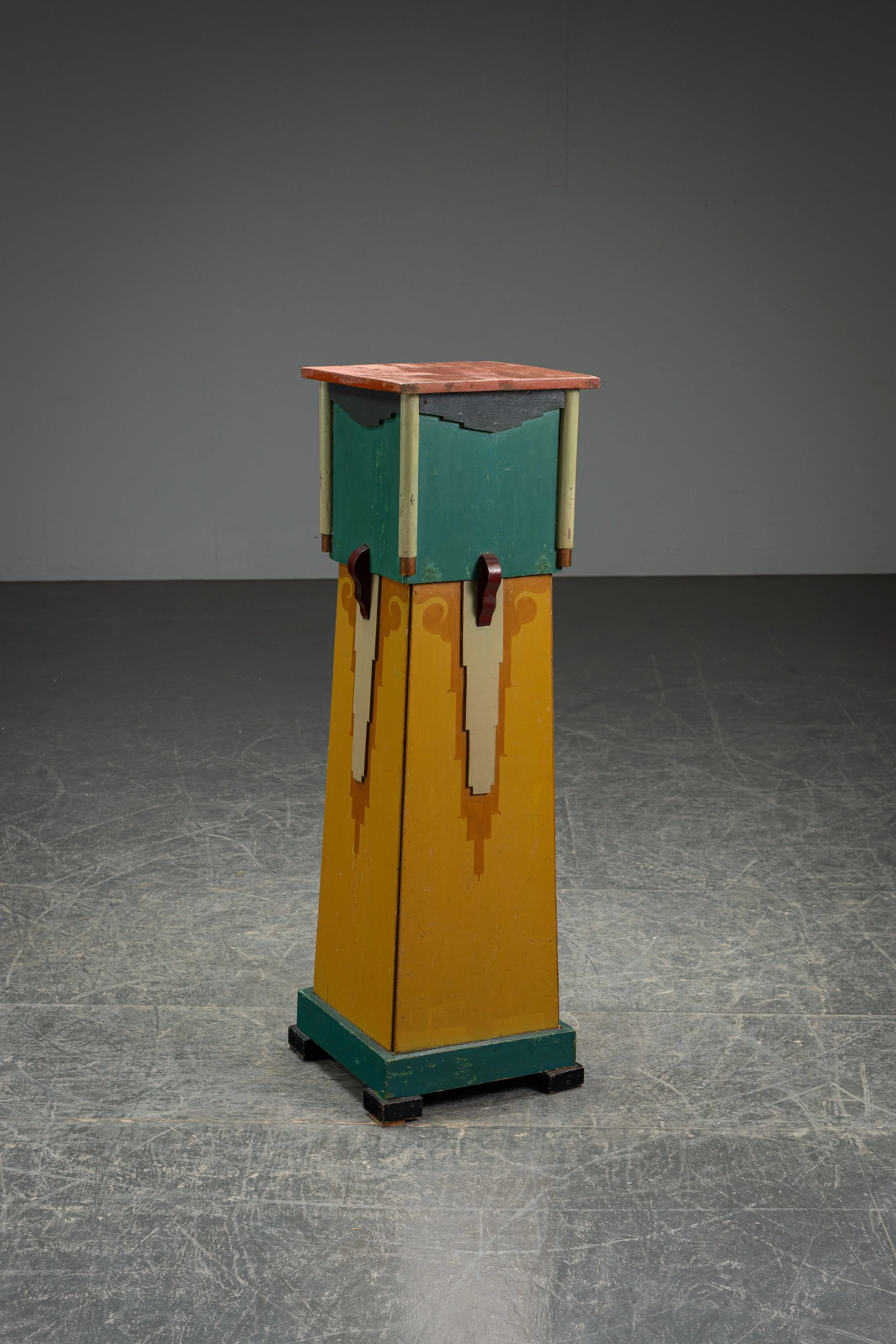 1920s Amsterdamse School Pedestal
