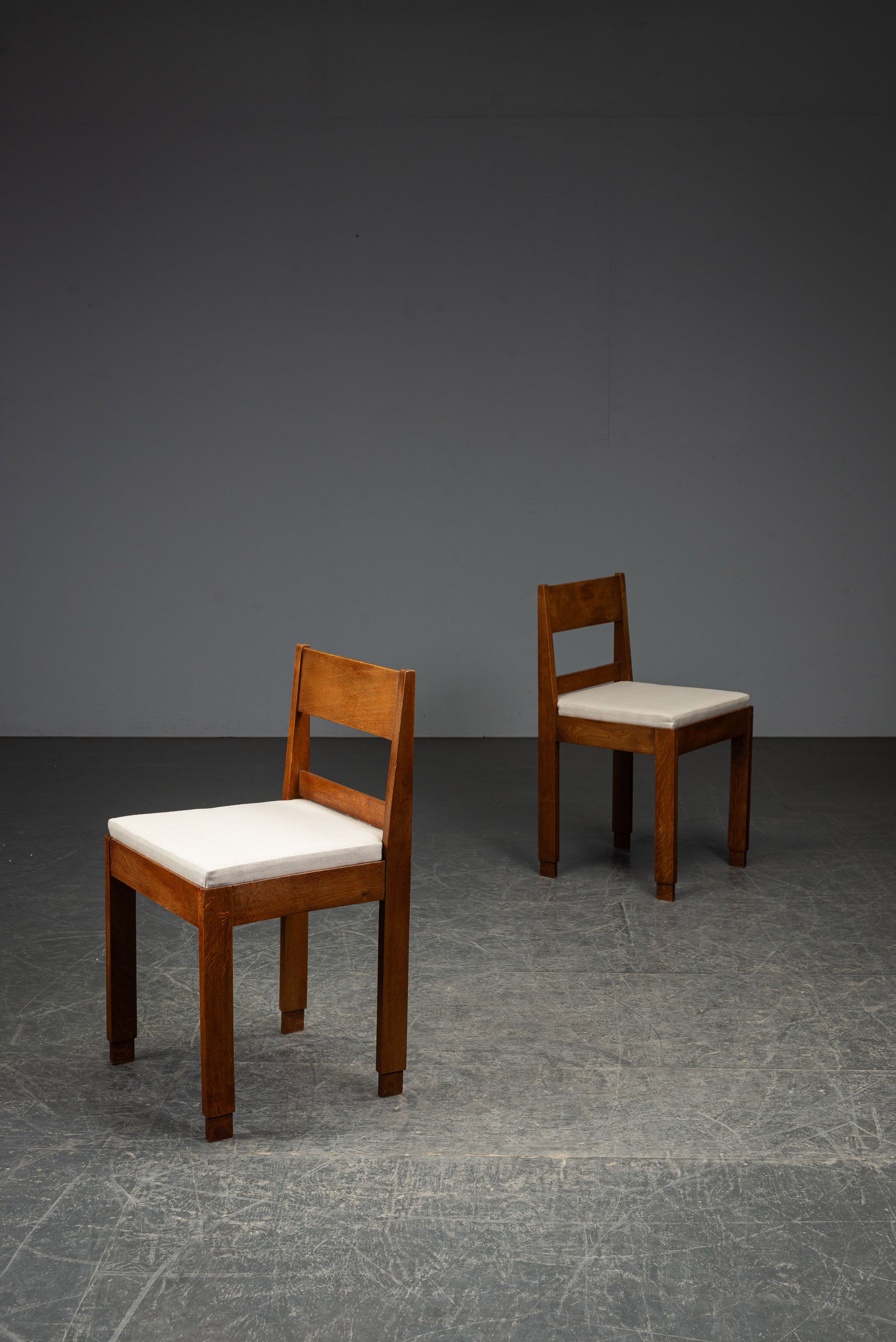 SE-1722026135405-1920s-Haagse-School-Side-Chairs_03.jpg