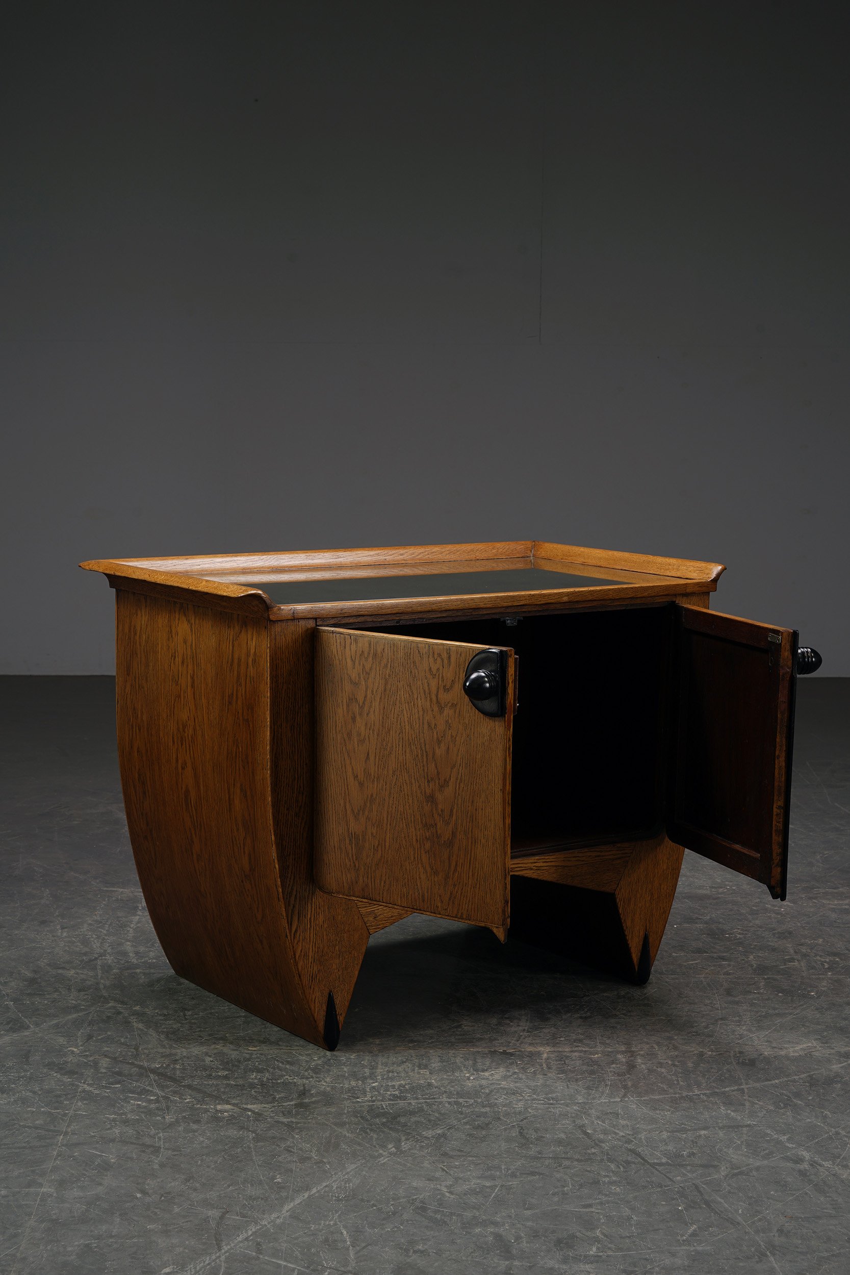 ST-1862025192722-Amsterdamse-School-Cabinet-by-Architect-Piet-Kramer_02.jpg