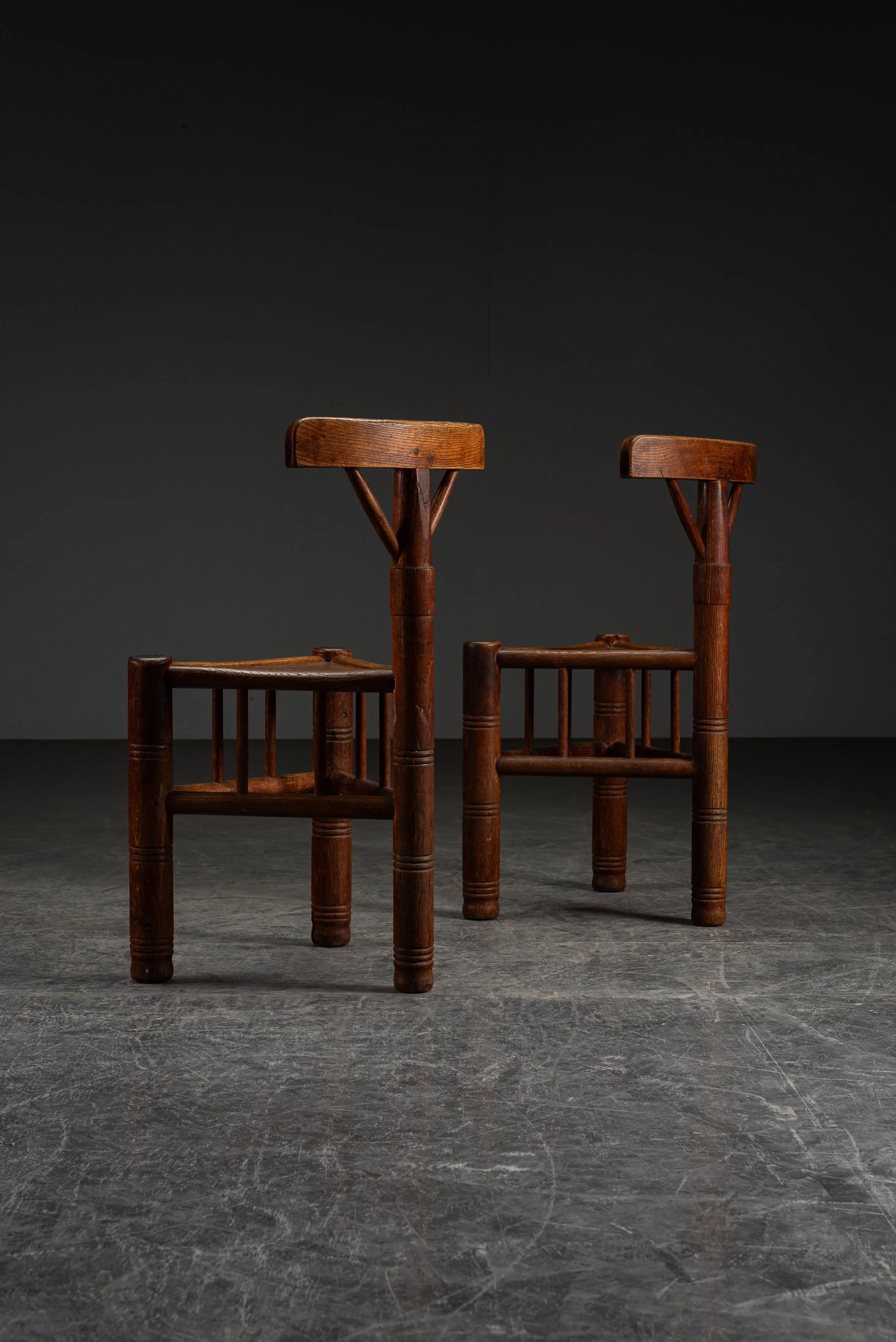 SE-3112025185035-1960s-Tripod-Accent-Chair_09.jpg