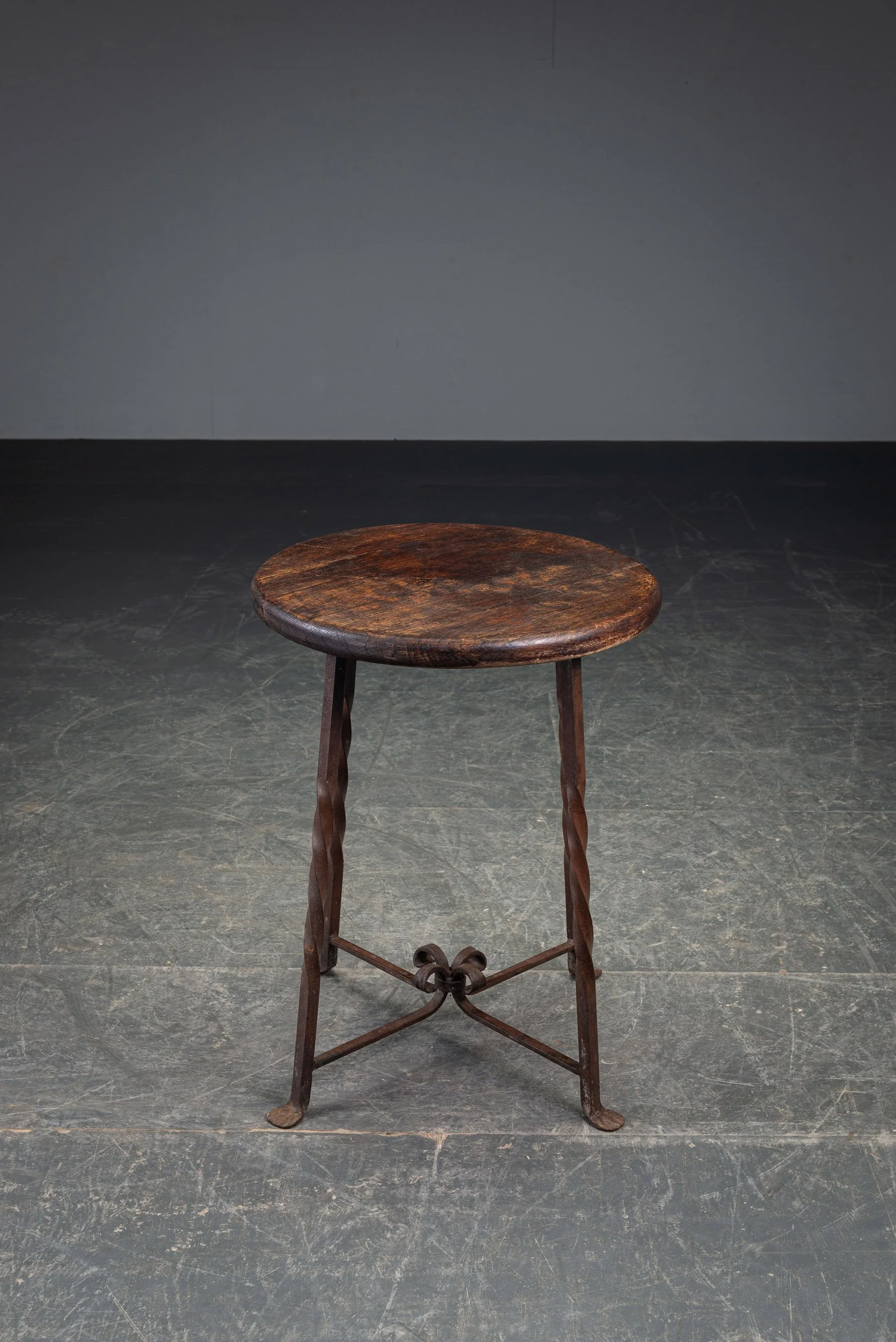 TA-1862026125240-1940s-Side-Table_04.jpg