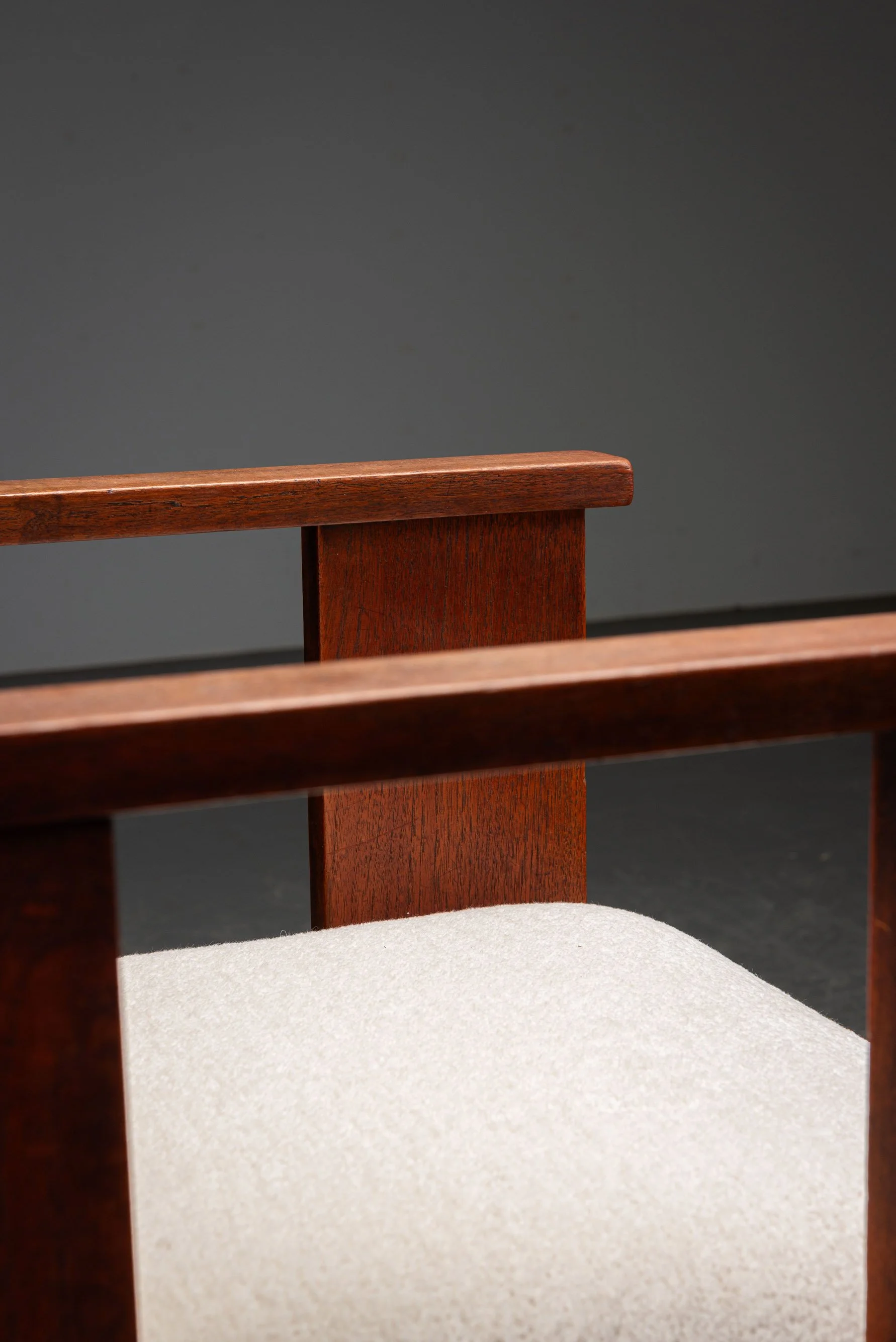 SE-652026140541+SE-652026141644-Rare-Haagse-School-Desk-Chair-by-Architect-H.-Wouda_SE-10122023205433-Rare-Haagse-School-Desk-Chair-by-Architect-H.-Wouda_07.jpg