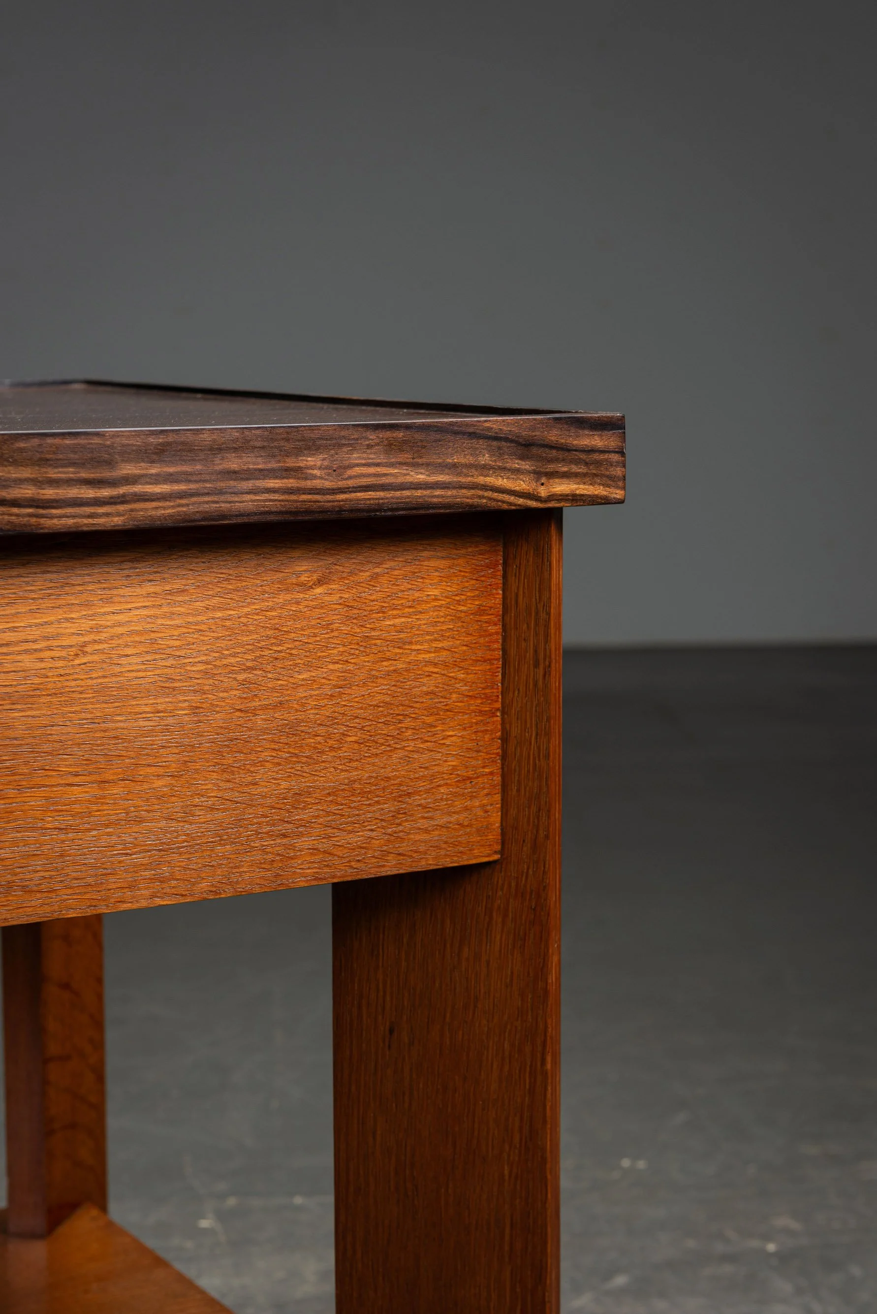 TA-162026184323-1920s-Haagse-School-Side-Table_03.jpg