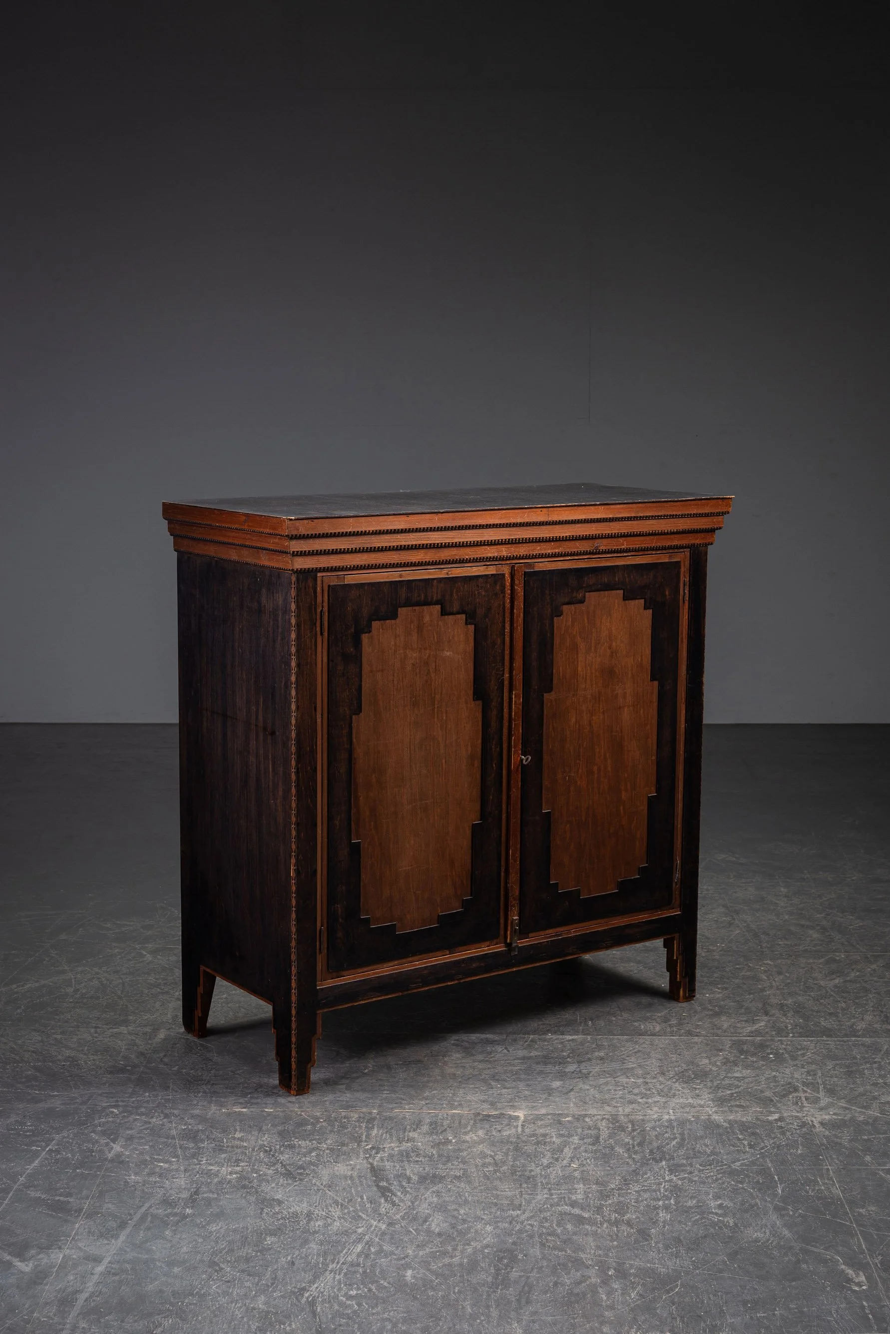 ST-632026140729-1930s-Art-Deco-Cabinet_01.jpg