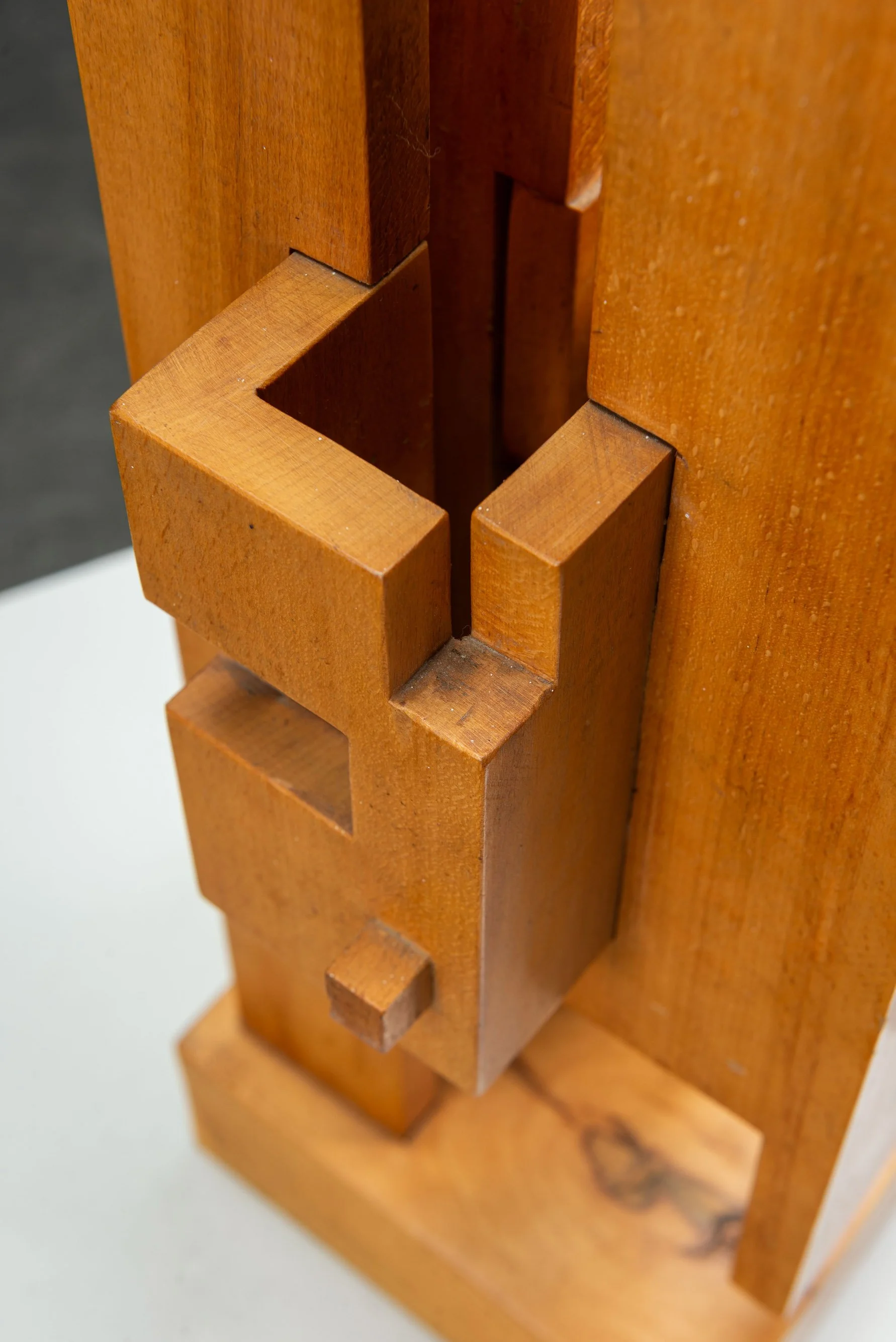 AR-1922026145235-Constructivist-Sculpture-by-Jan-Hoog_04.jpg