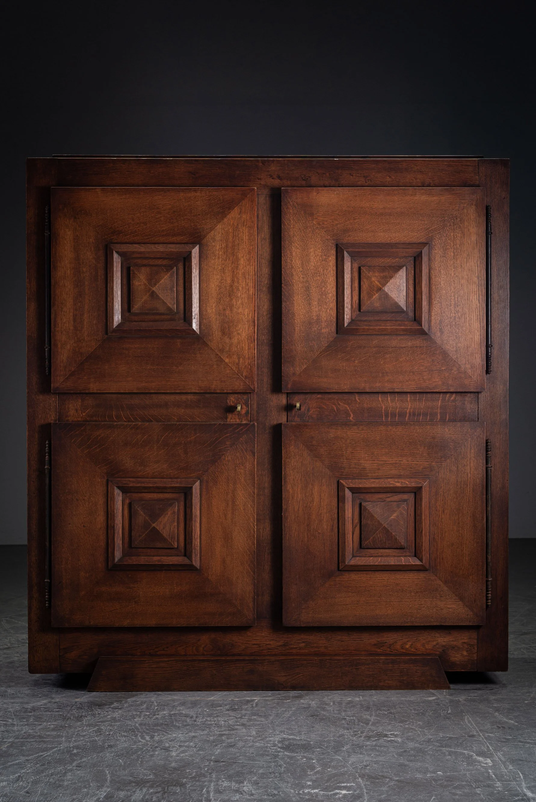 ST-3062025225653-1940s-Art-Deco-Cabinet_04.jpg