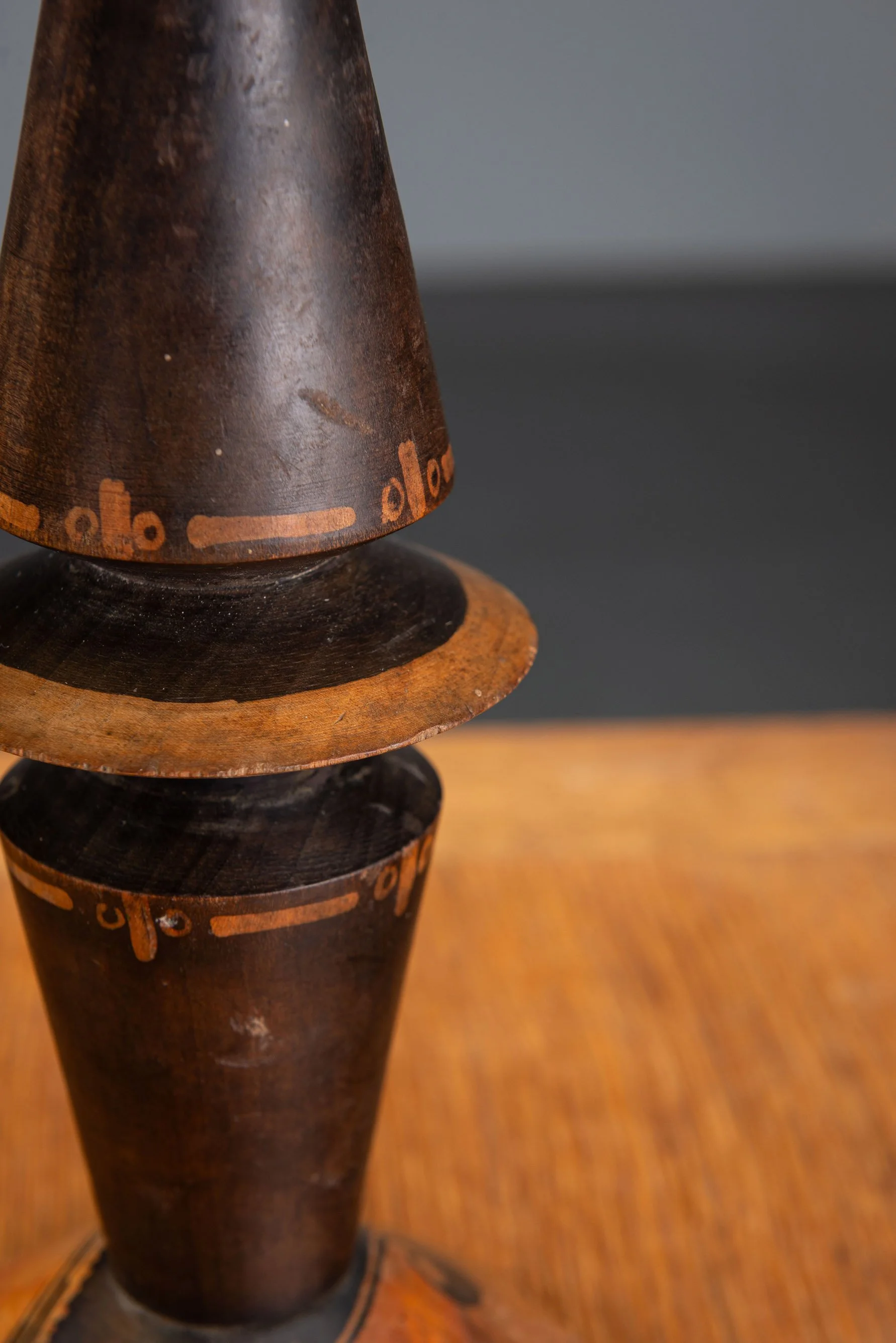 LI-232026173257-1920s-Amsterdamse-School-Table-Lamp_04.jpg