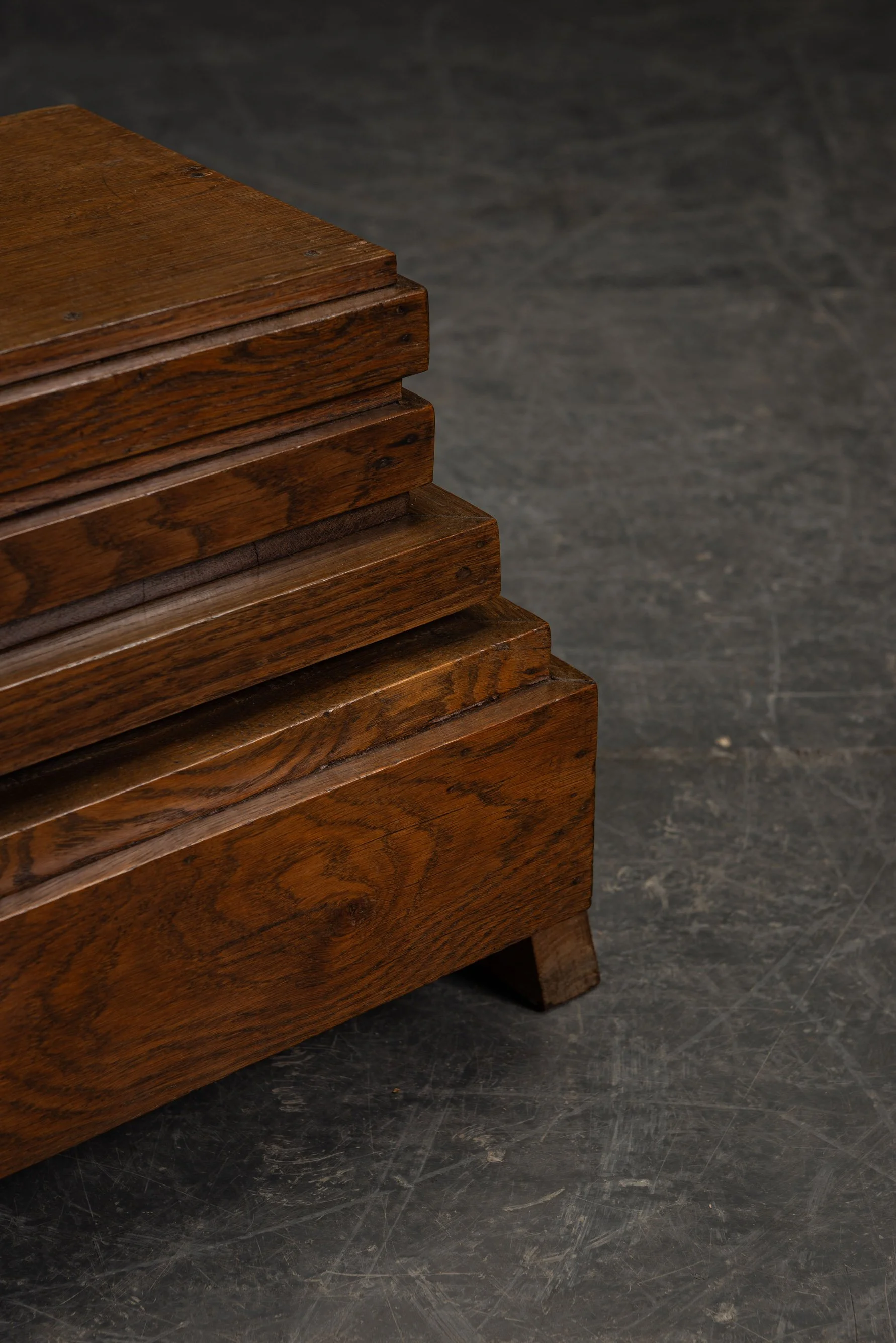 OB-281122121550-1930s-Table-Pedestal_04.jpg