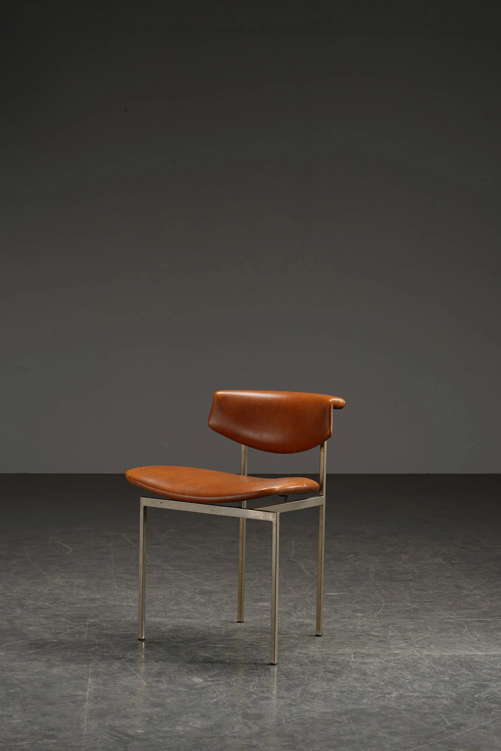 SE-122023175323-Modernist-Dining-Chair-Set-by-Rudolf-Wolf_06.jpg