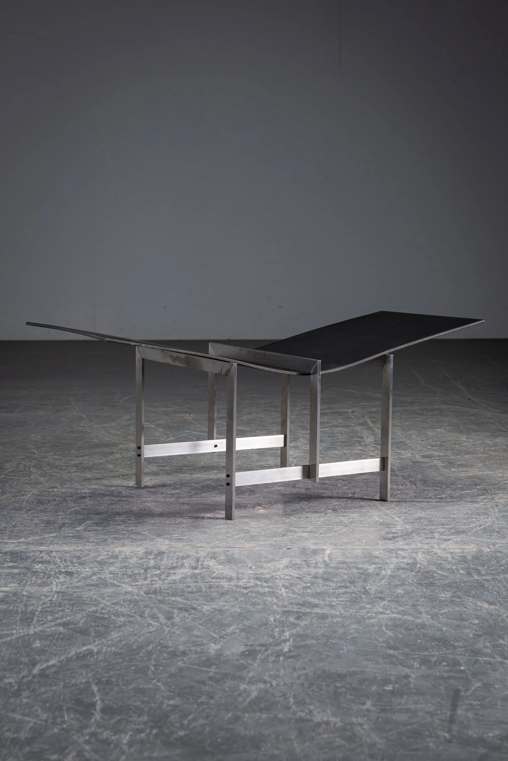 TA-2082025181006+TA-2082025165225-Galerie-Binnen-Architectural-'Manifold'-Side-Tables_03.jpg