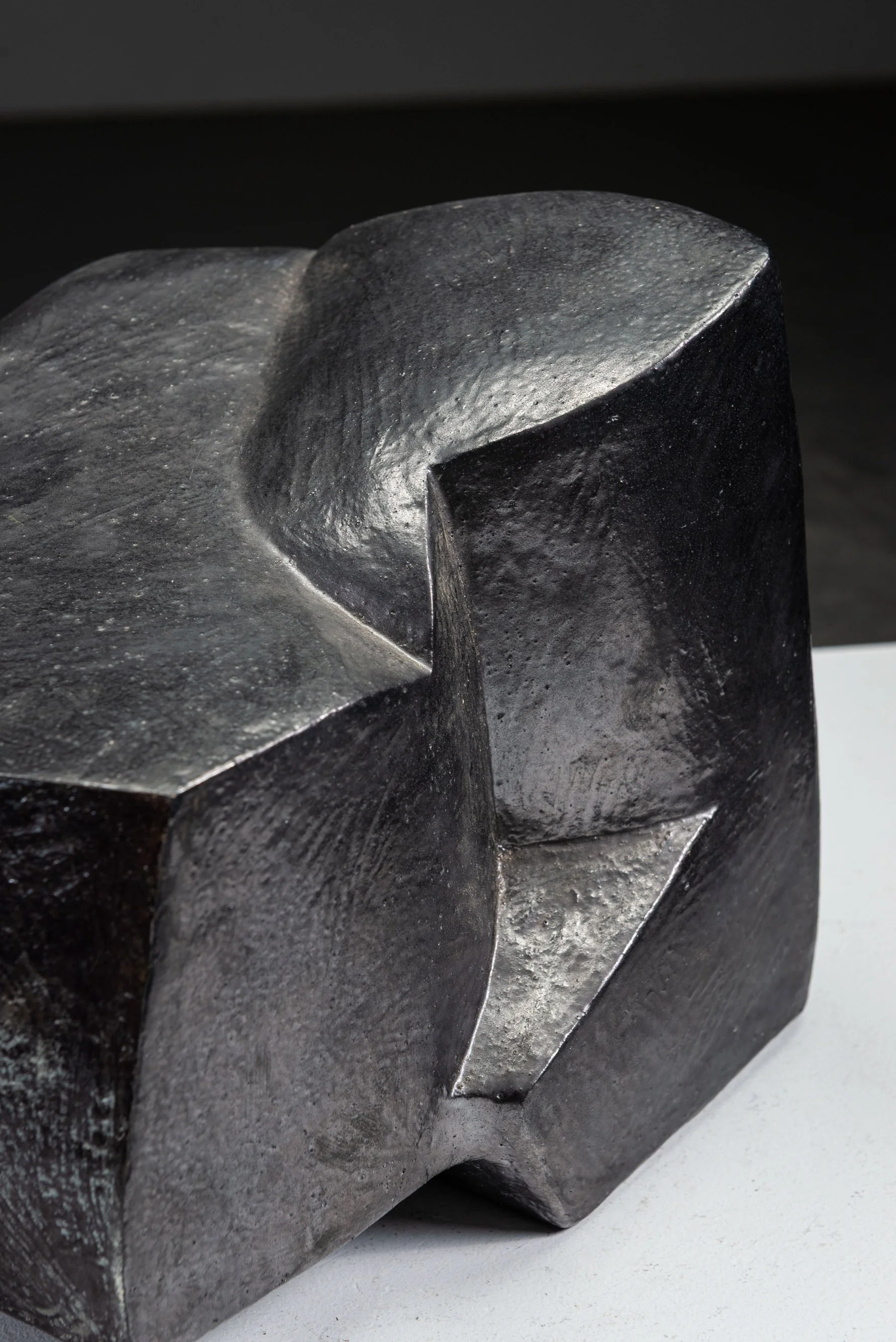 AR-27102025185004-Abstract-Sculpture-by-Cor-Dam-#41_04.jpg
