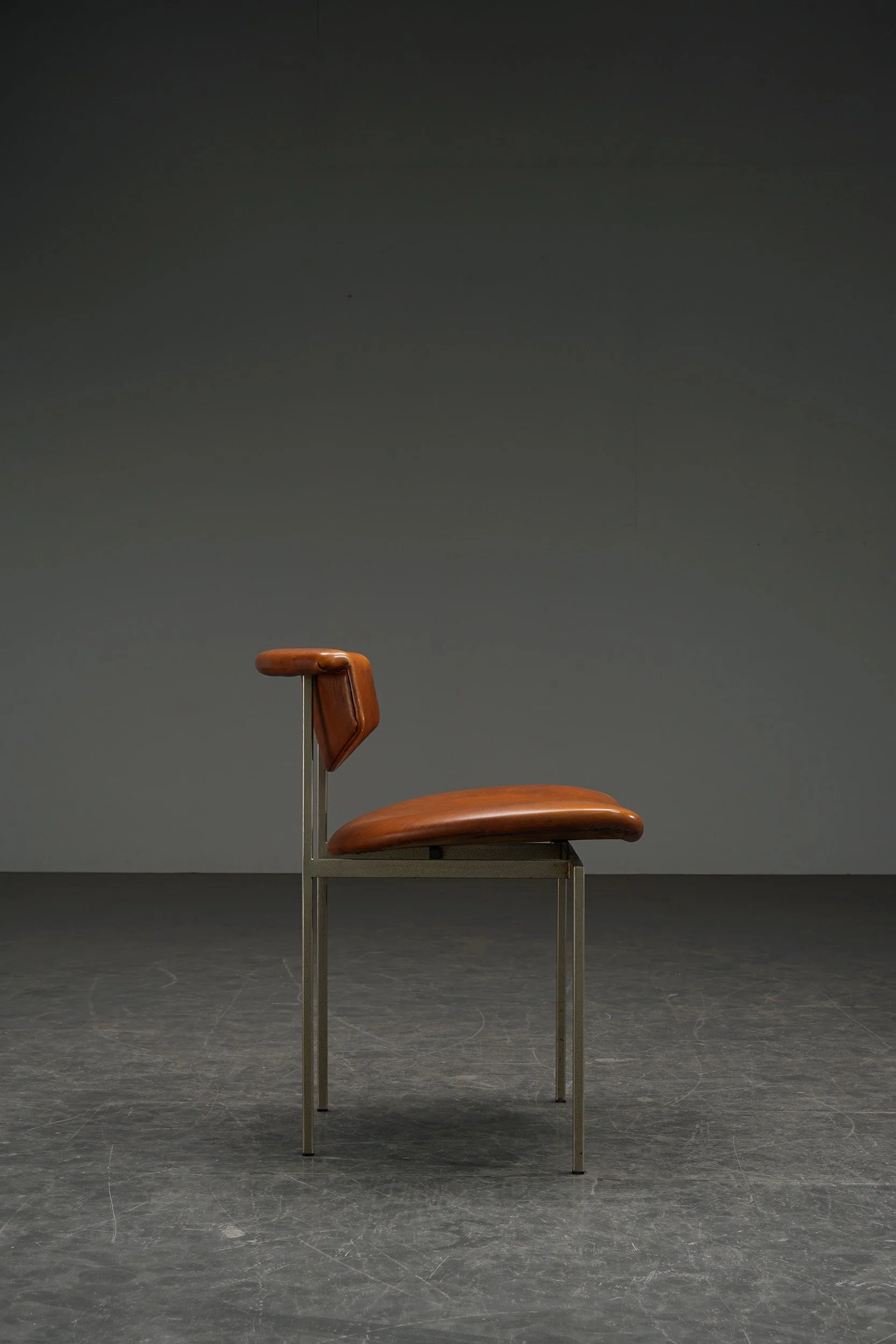 SE-122023175323-Modernist-Dining-Chair-Set-by-Rudolf-Wolf_07.jpg