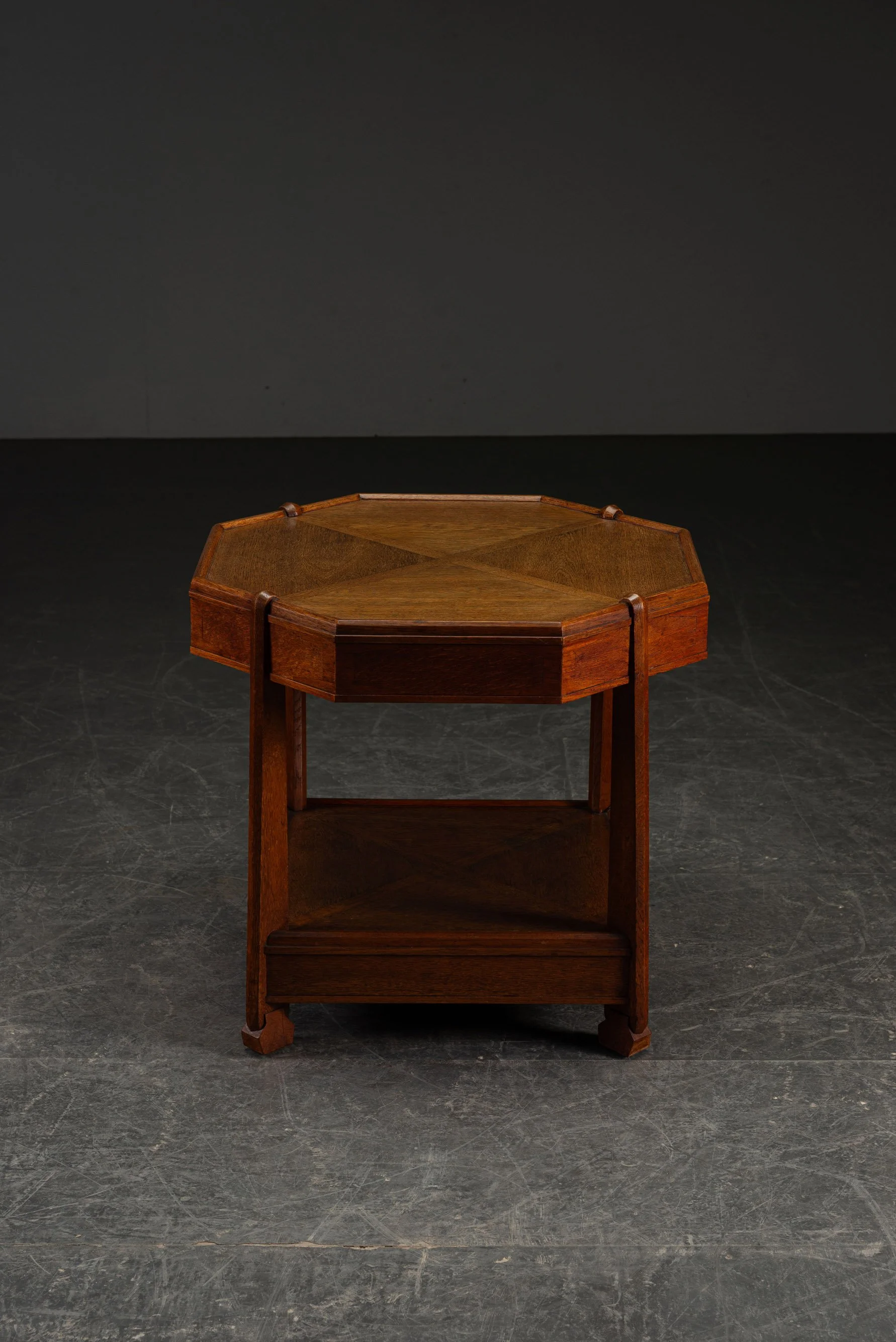 TA-492025113312-1910s-Amsterdamse-School-Side-Table_05.jpg