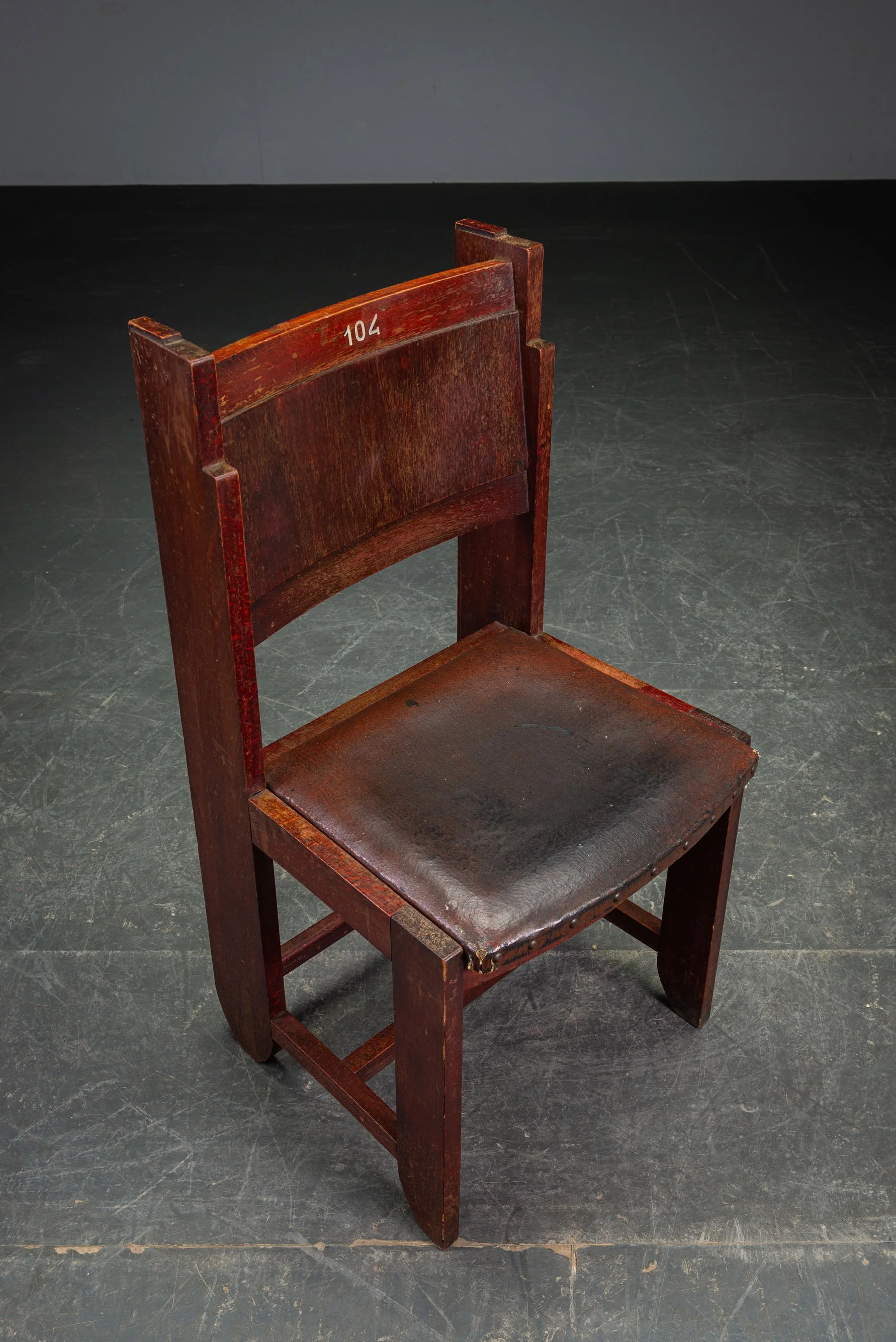 SE-201022170134-Art-Deco-Synagogue-Chair-Set_02.jpg