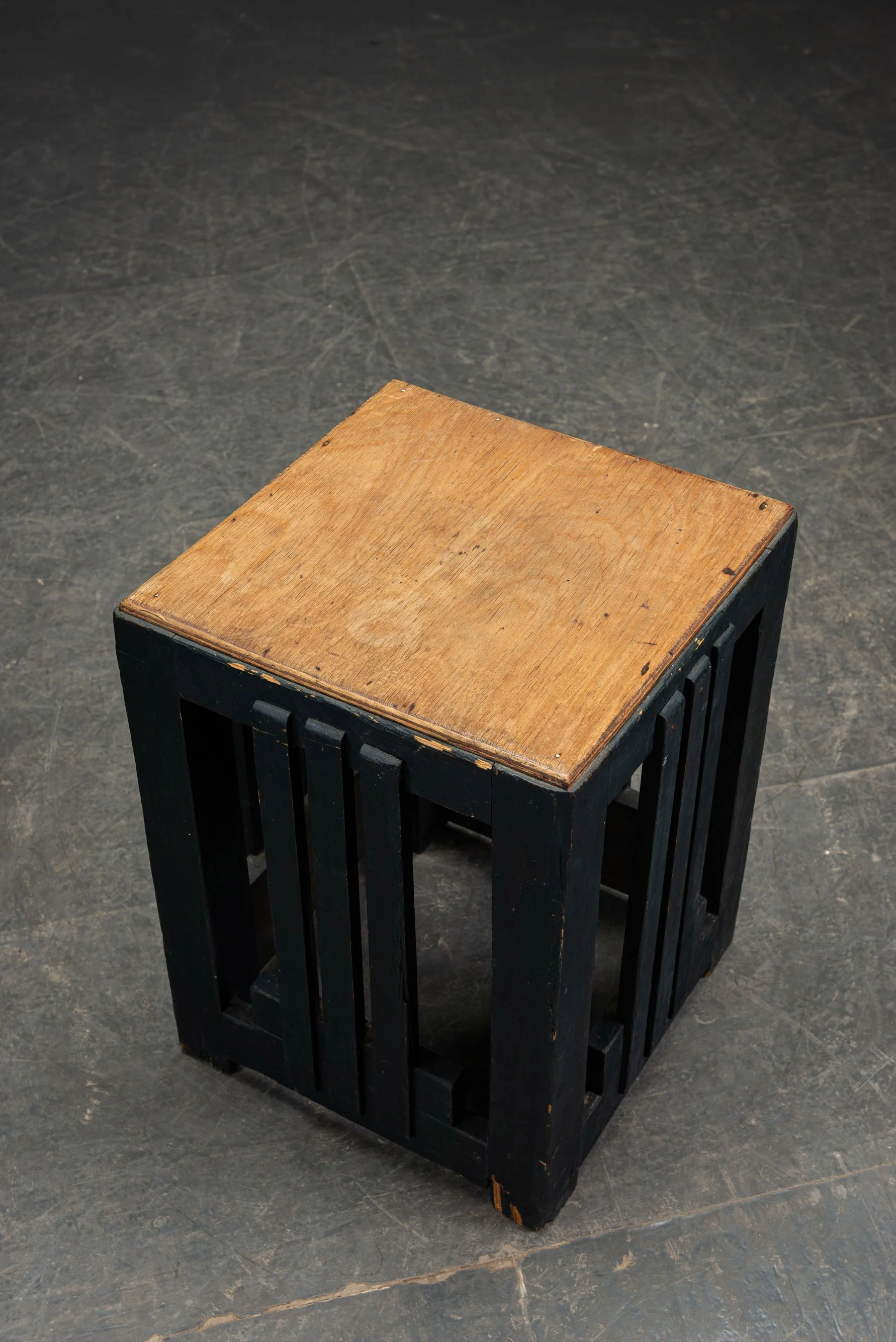 SE-1132026222555-Modernist-Stool-by-J.P.D.-van-Gelder_02.jpg