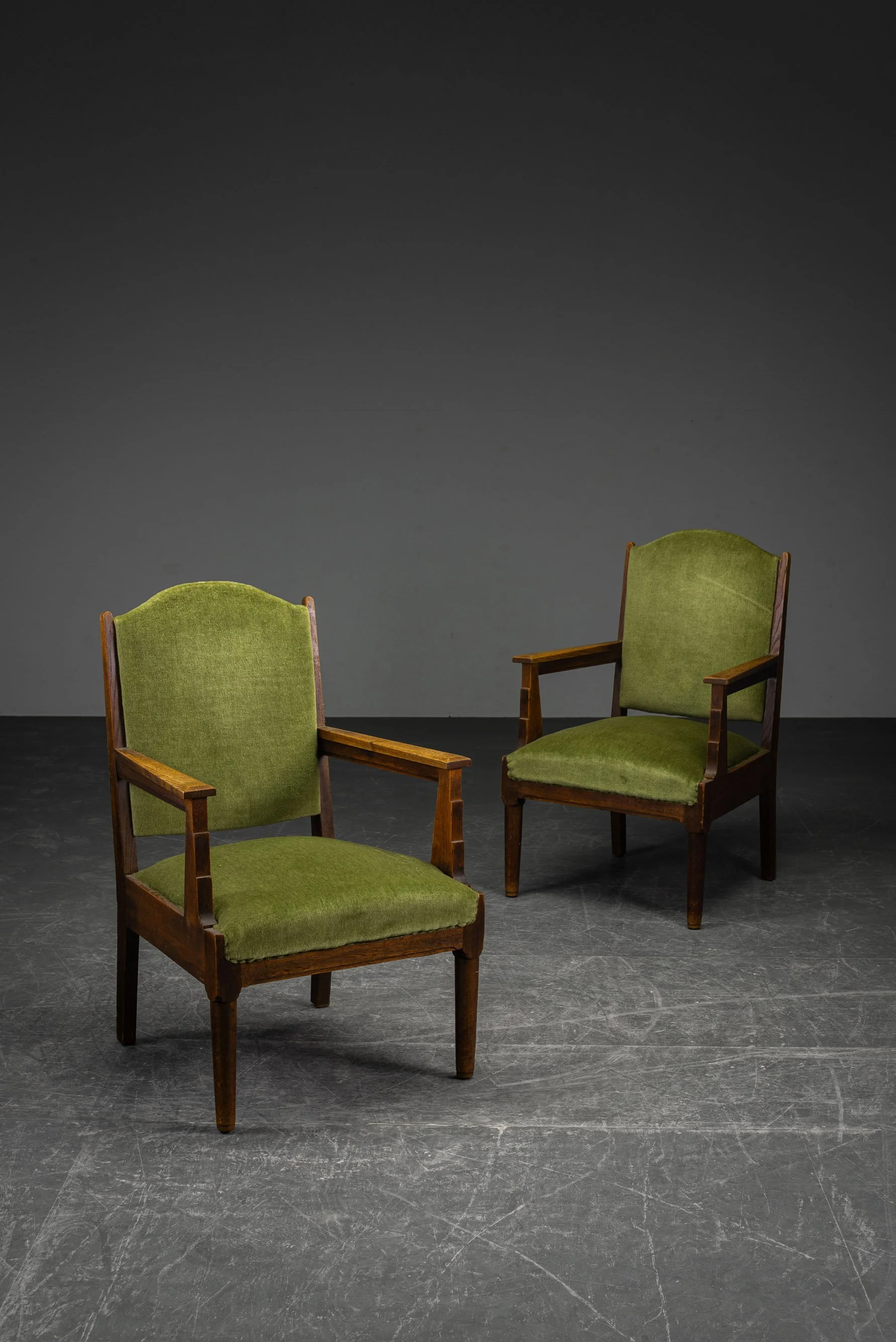 SE-6102026135021-1920s-Armchair-Set_01.jpg